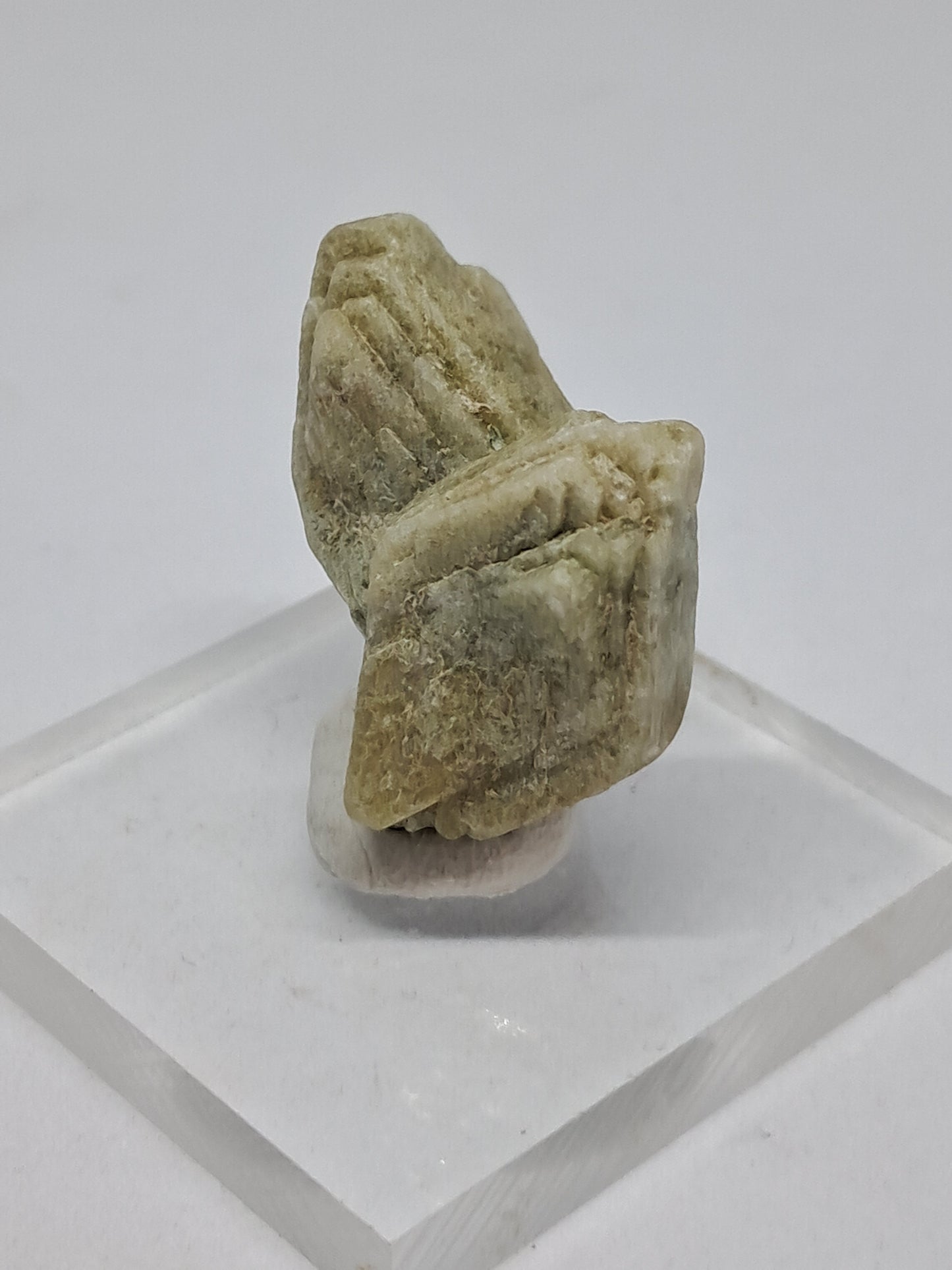 Twin Heulandite crystals (non-precious stone) #ZL7