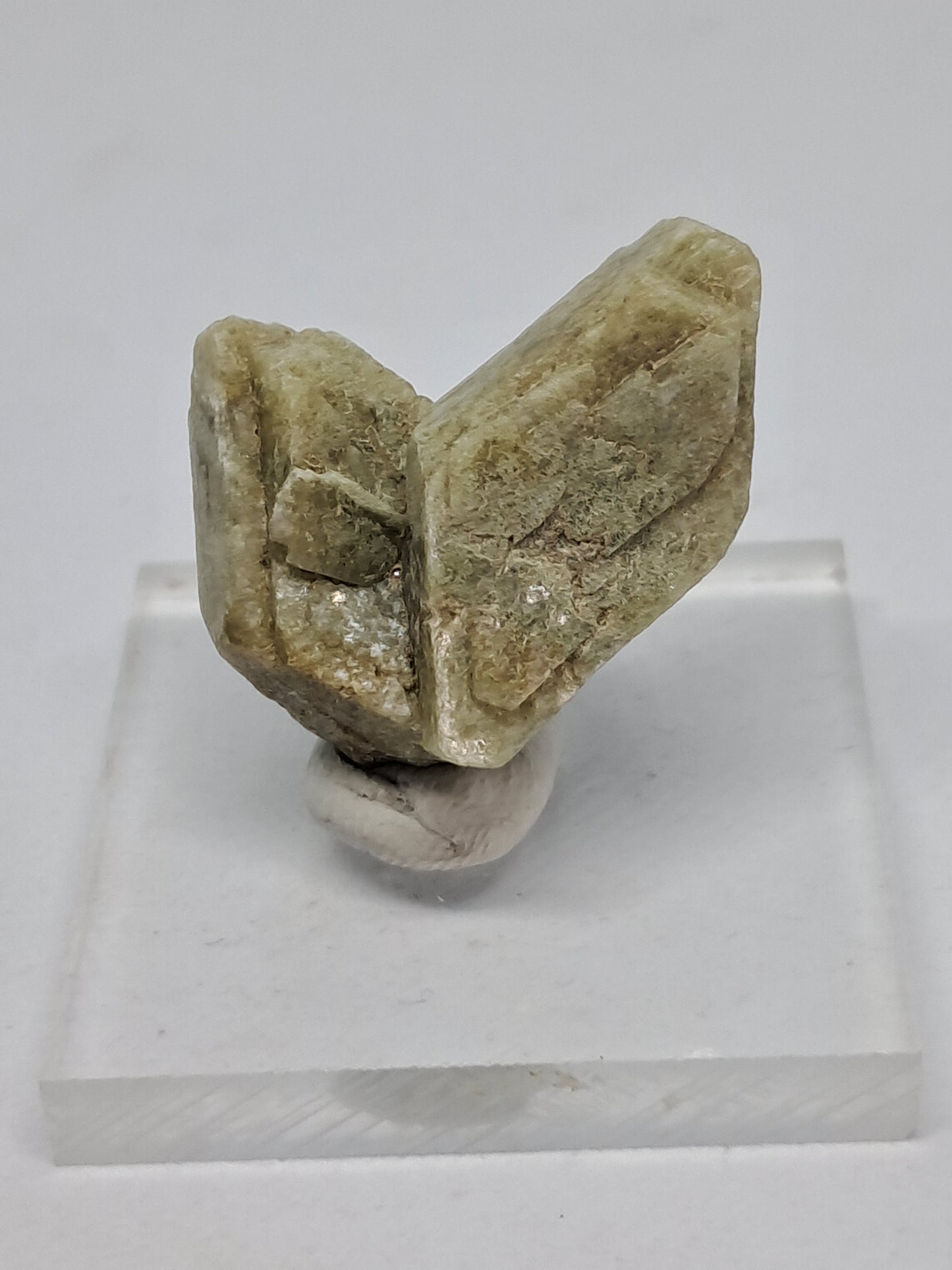 Twin Heulandite crystals (non-precious stone) #ZL7