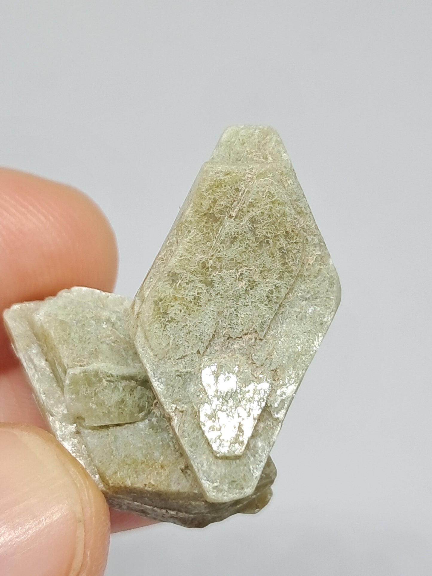 Twin Heulandite crystals (non-precious stone) #ZL7