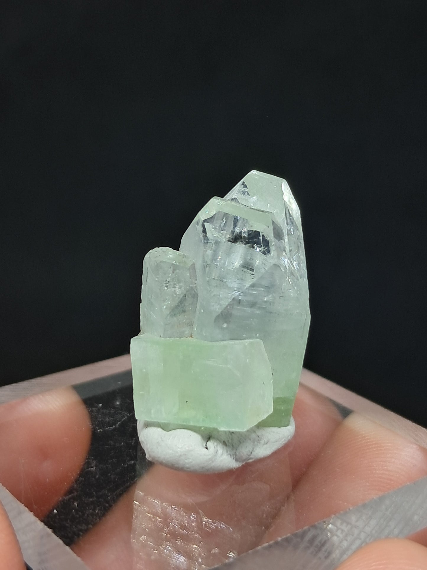 Green Apophyllite Multiple Points (18-23 mm) (Non-precious natural stone) #AP2