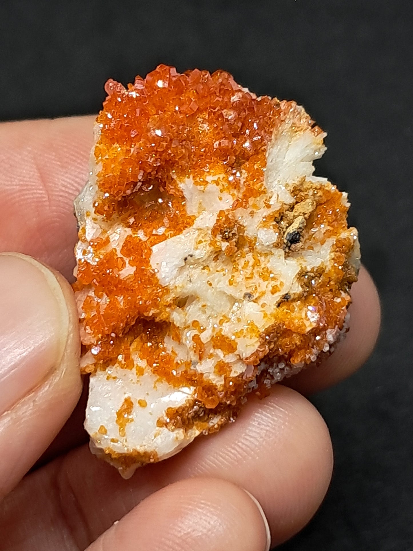 High grade Vanadinite (Non-precious Natural Stone) #VD6