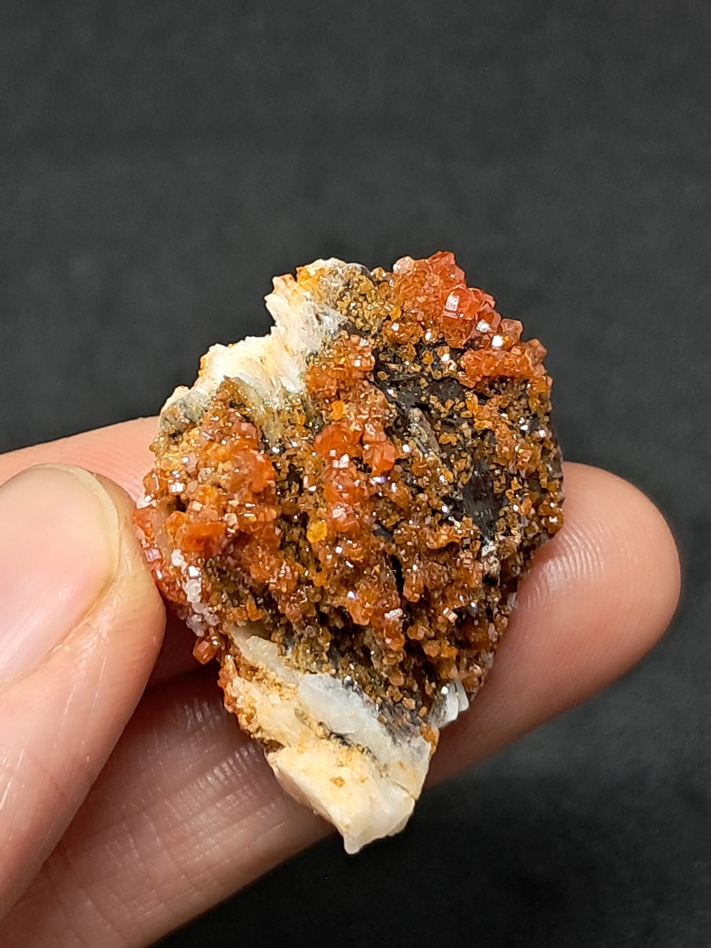 High grade Vanadinite (Non-precious Natural Stone) #VD6