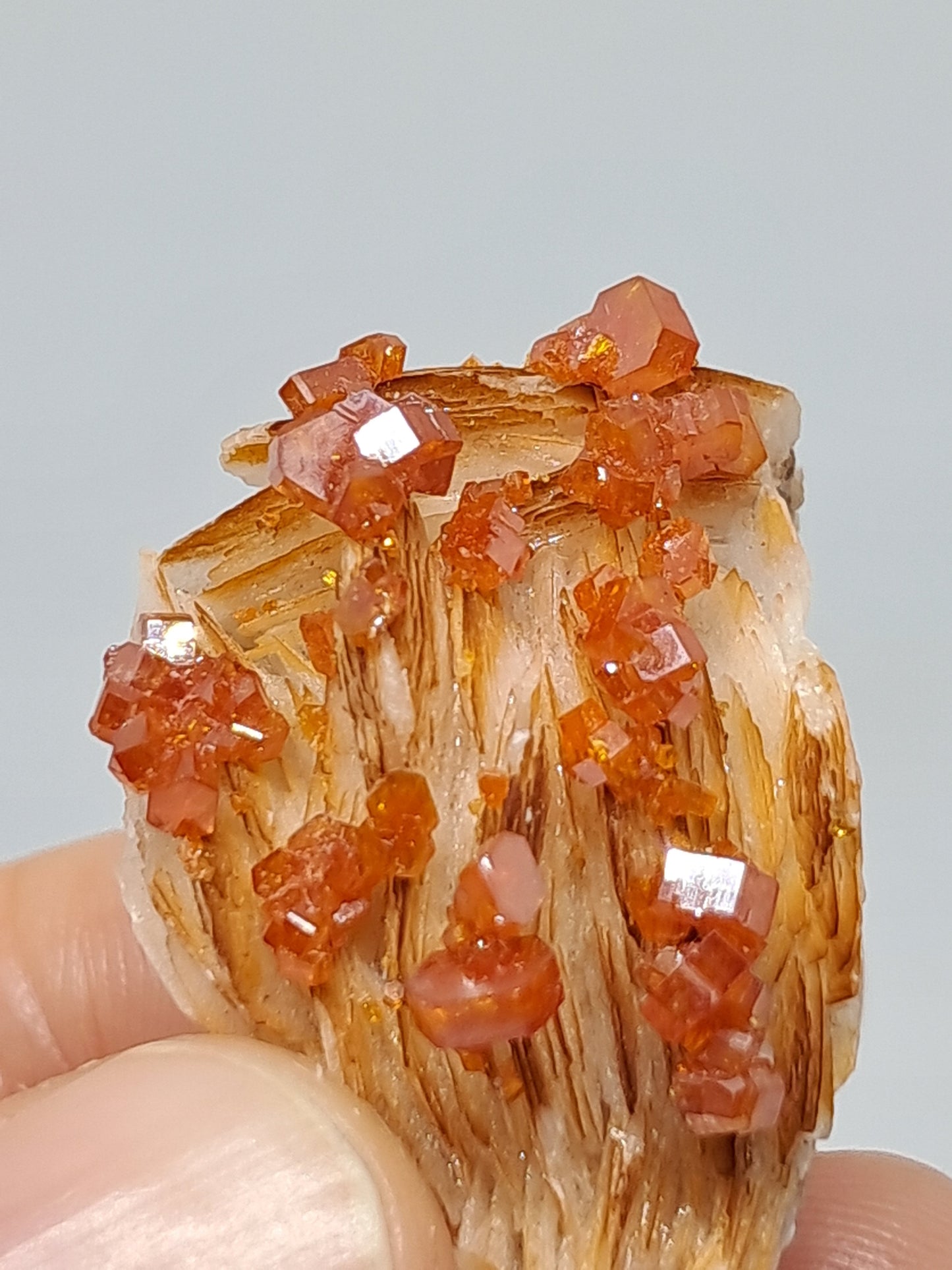 High grade Vanadinite (Non-precious Natural Stone) #VD7