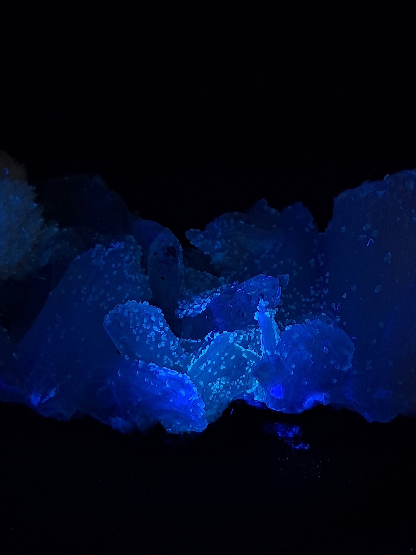 Green Apophyllite (Fluorapophyllite) with Stilbite, Mordenite and UV-reactive Calcites #GA6