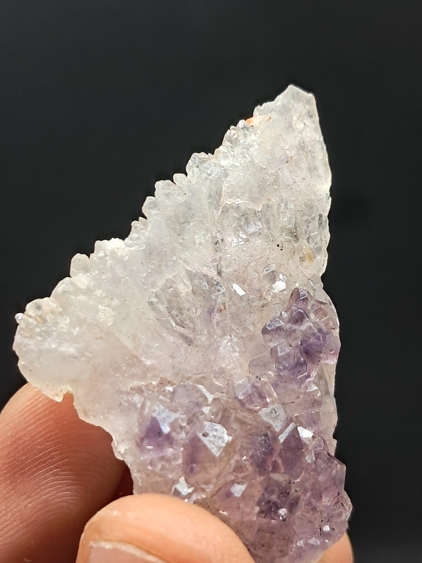 Cúmulo de cristal de amatista en cetro sobre cuarzo (karur) | Piedra natural | Ejemplar mineral n.° KA72