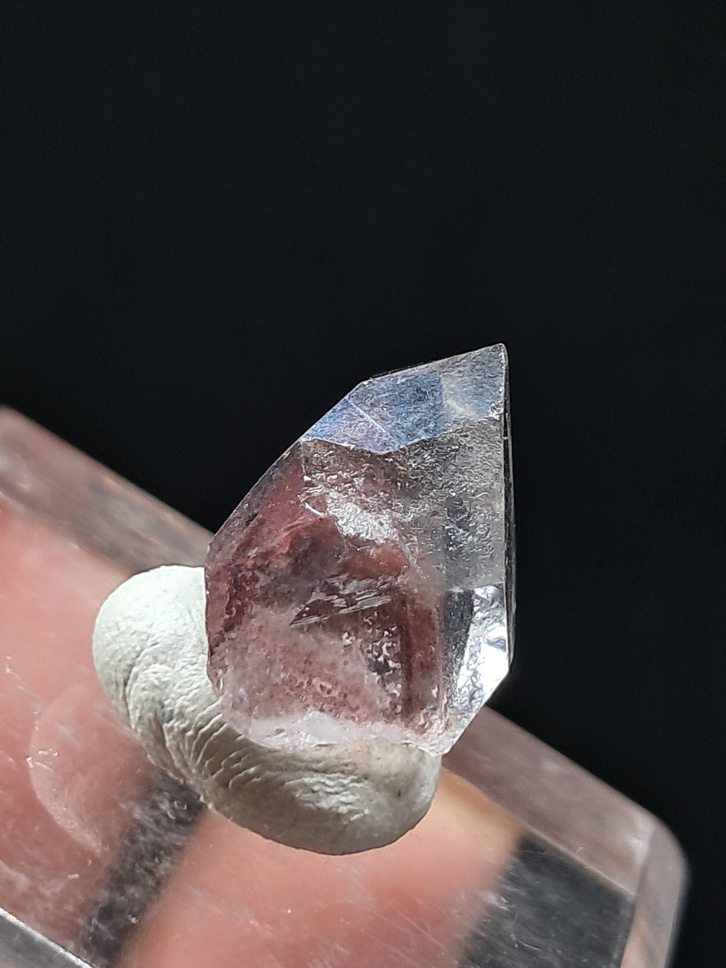 Punta de cristal natural de cuarzo fantasma hematita (Telangana) | Ejemplar mineral n.° HPQ20