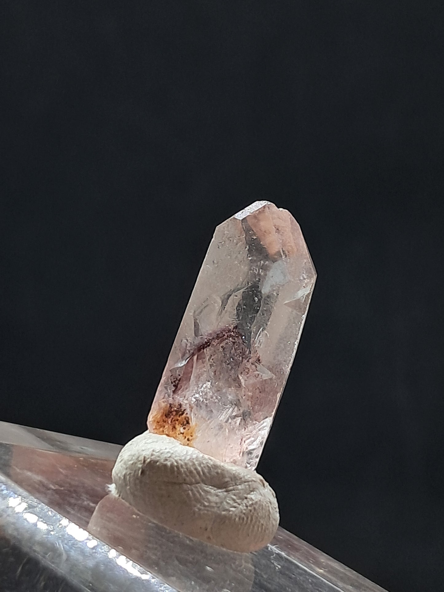 Cuarzo fantasma hematita (Telangana) Punta de cristal natural | Ejemplar mineral n.° HPQ22