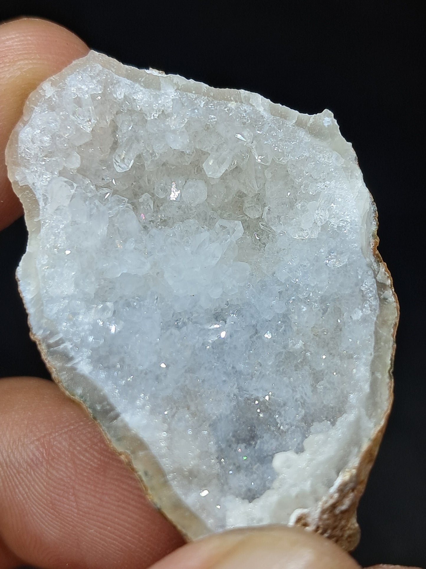 Quartz Geode (Ajanta) w/ UV-reactive Calcites | Iridiscent Points | Natural Crystal | Anandalite | Iris Quartz #GD17
