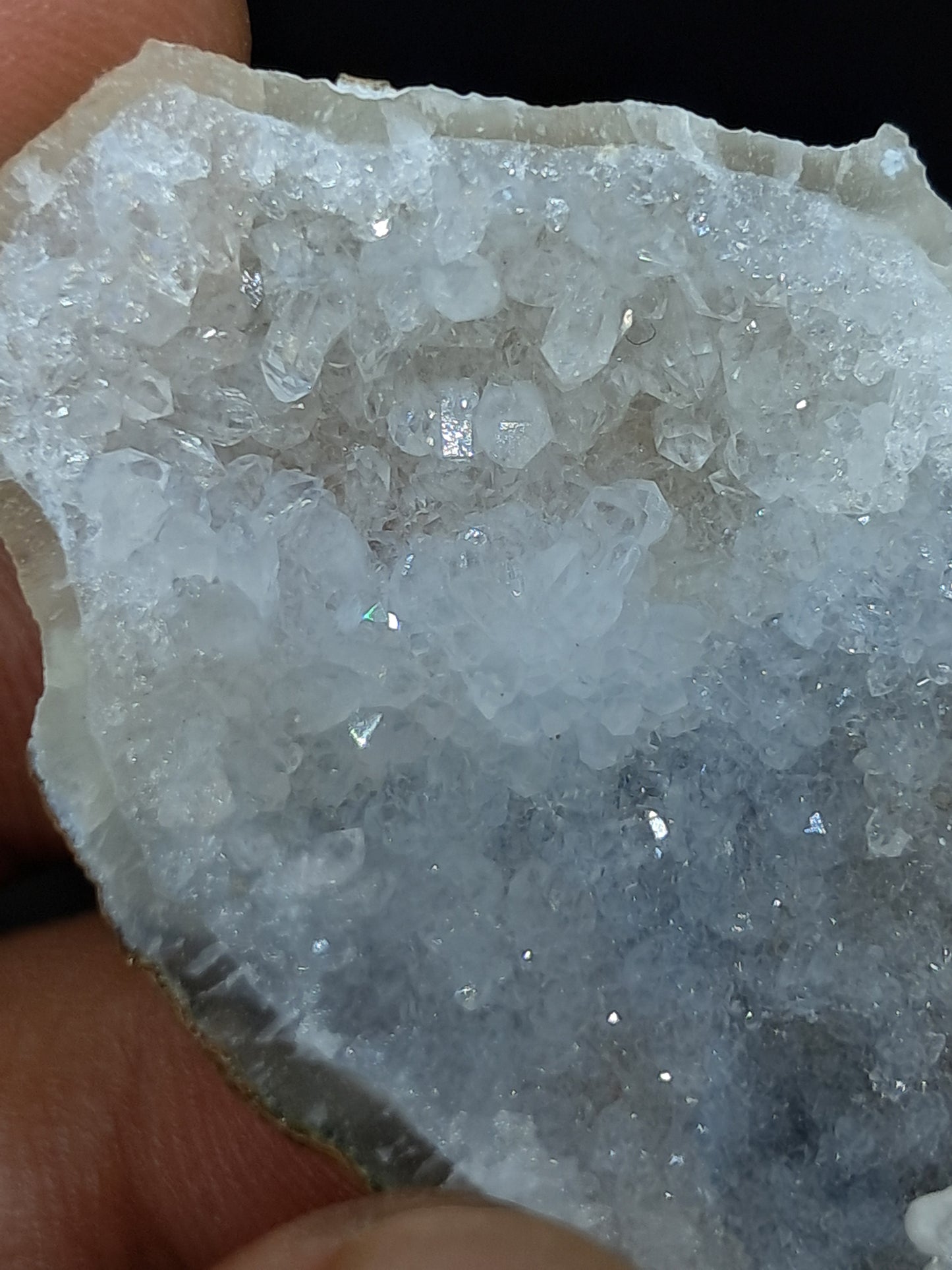 Quartz Geode (Ajanta) w/ UV-reactive Calcites | Iridiscent Points | Natural Crystal | Anandalite | Iris Quartz #GD17