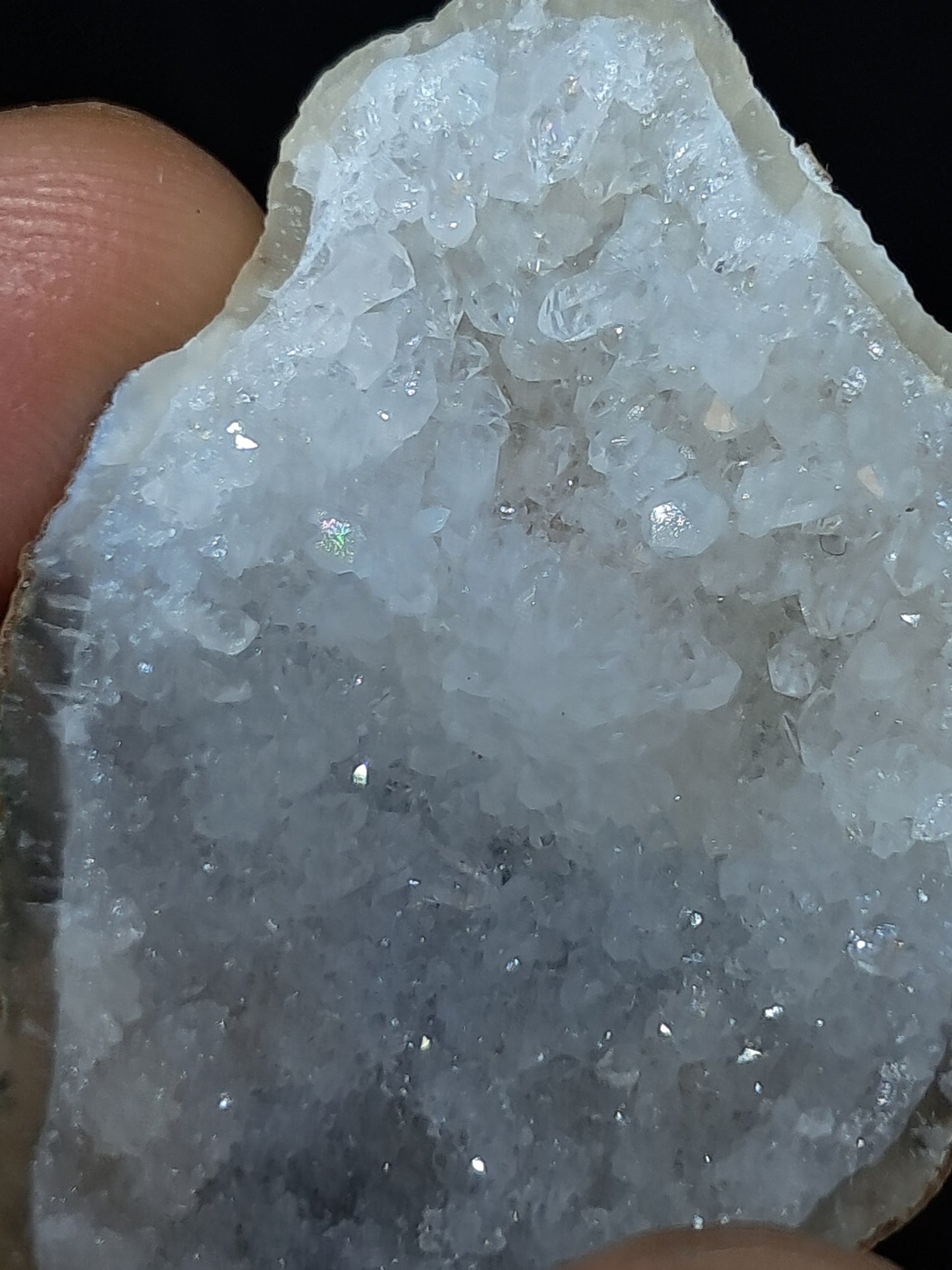 Quartz Geode (Ajanta) w/ UV-reactive Calcites | Iridiscent Points | Natural Crystal | Anandalite | Iris Quartz #GD17