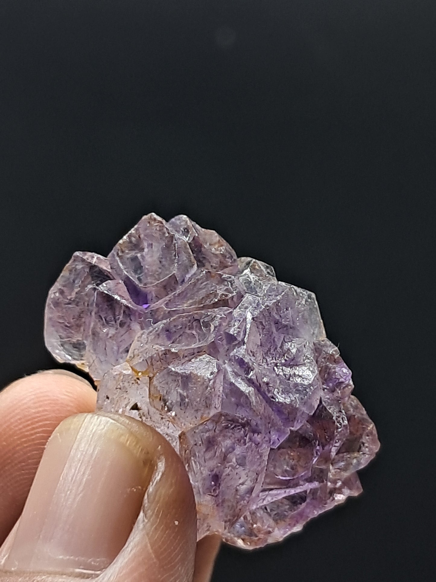 Formación de Amatista en "Panal" (Karur) | Crecimiento interno | Cristal natural | Piedra única | Ejemplar mineral n.° KA157