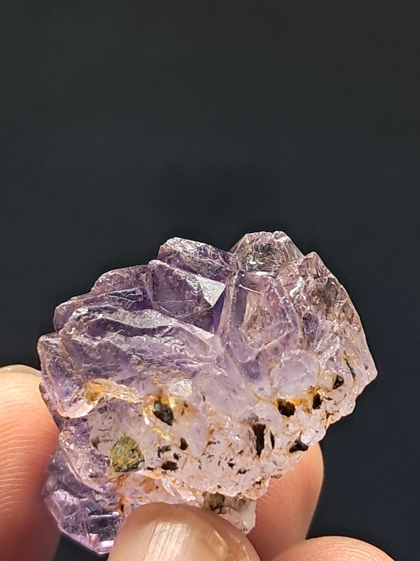 Formación de Amatista en "Panal" (Karur) | Crecimiento interno | Cristal natural | Piedra única | Ejemplar mineral n.° KA157