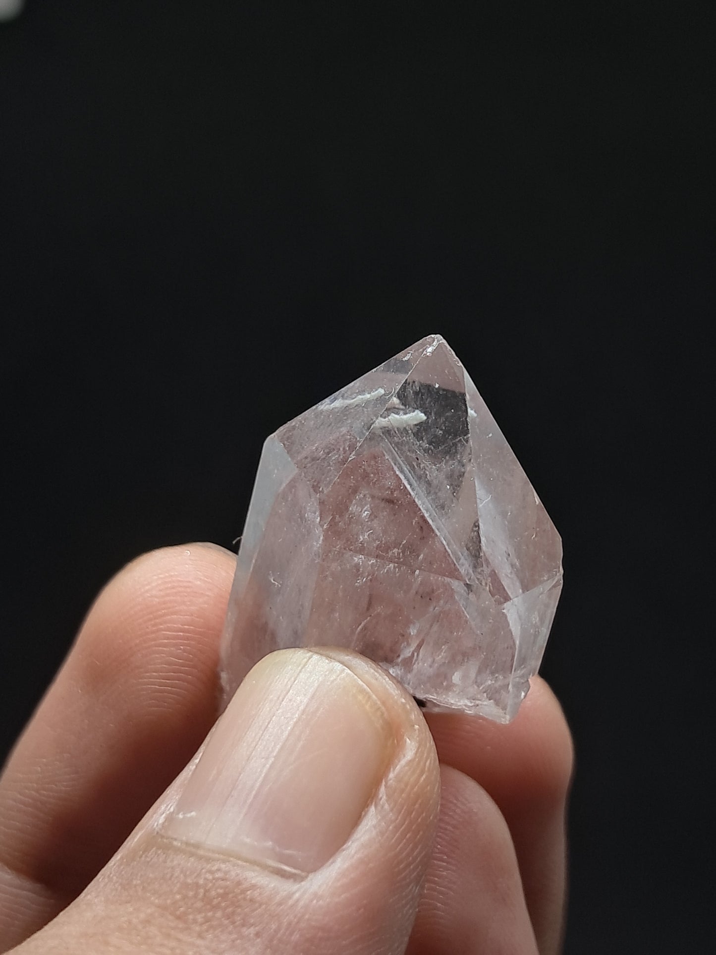 Punta de cristal natural de cuarzo fantasma hematita (Telangana) | Ejemplar mineral n.° HPQ35