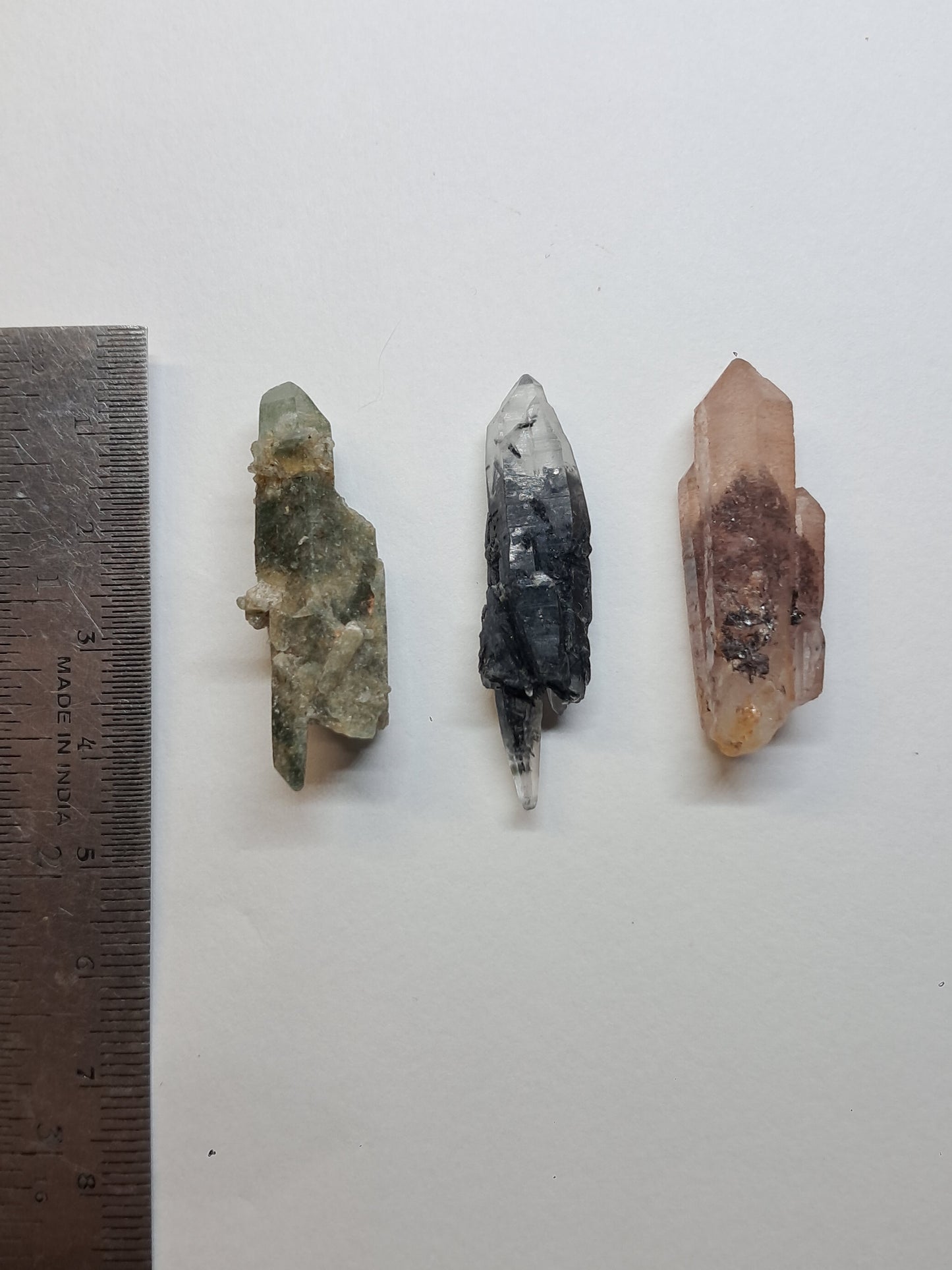 Juego de 3 puntas de cuarzo: clorita, turmalina y hematita fantasma | Cristales en bruto | Piedras en bruto #RCS18