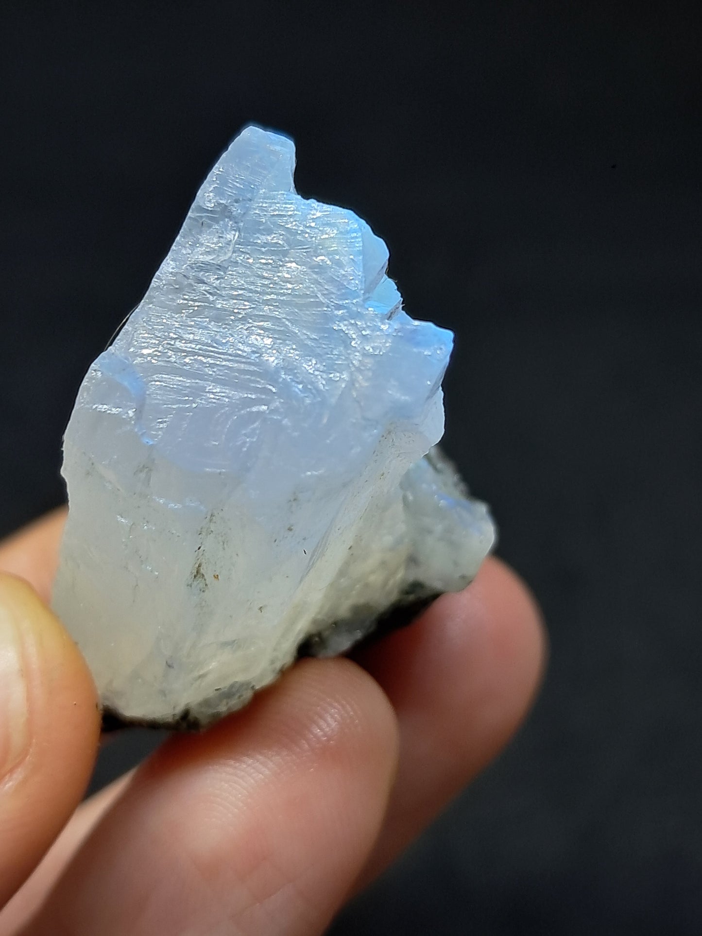 Piedra lunar arcoíris de alta calidad (Odisha) en bruto | Roca natural n.° MN10