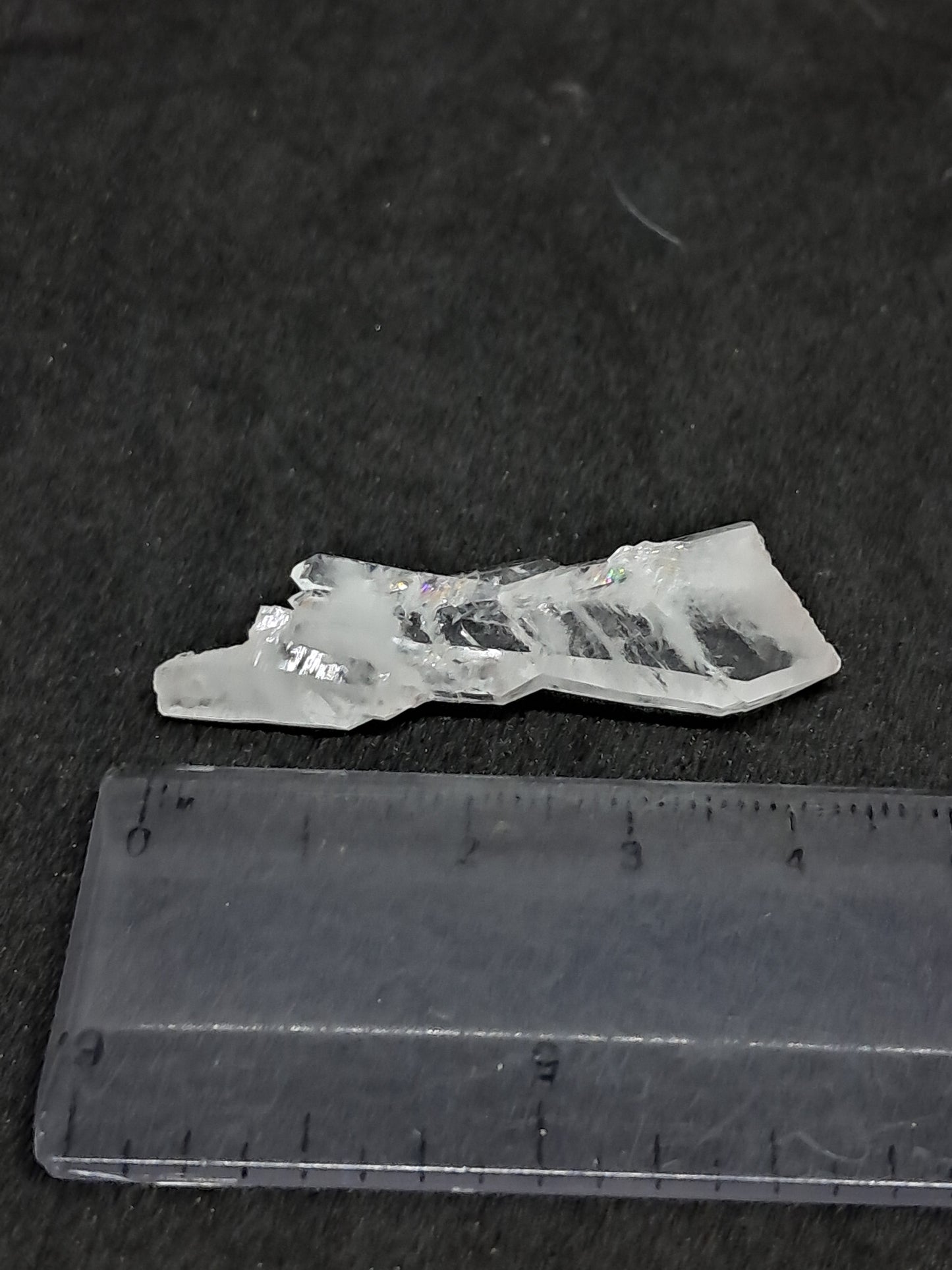 Cristal de cuarzo transparente Faden (Santander, Colombia) Punta natural | Ejemplar mineral n.° COQ30