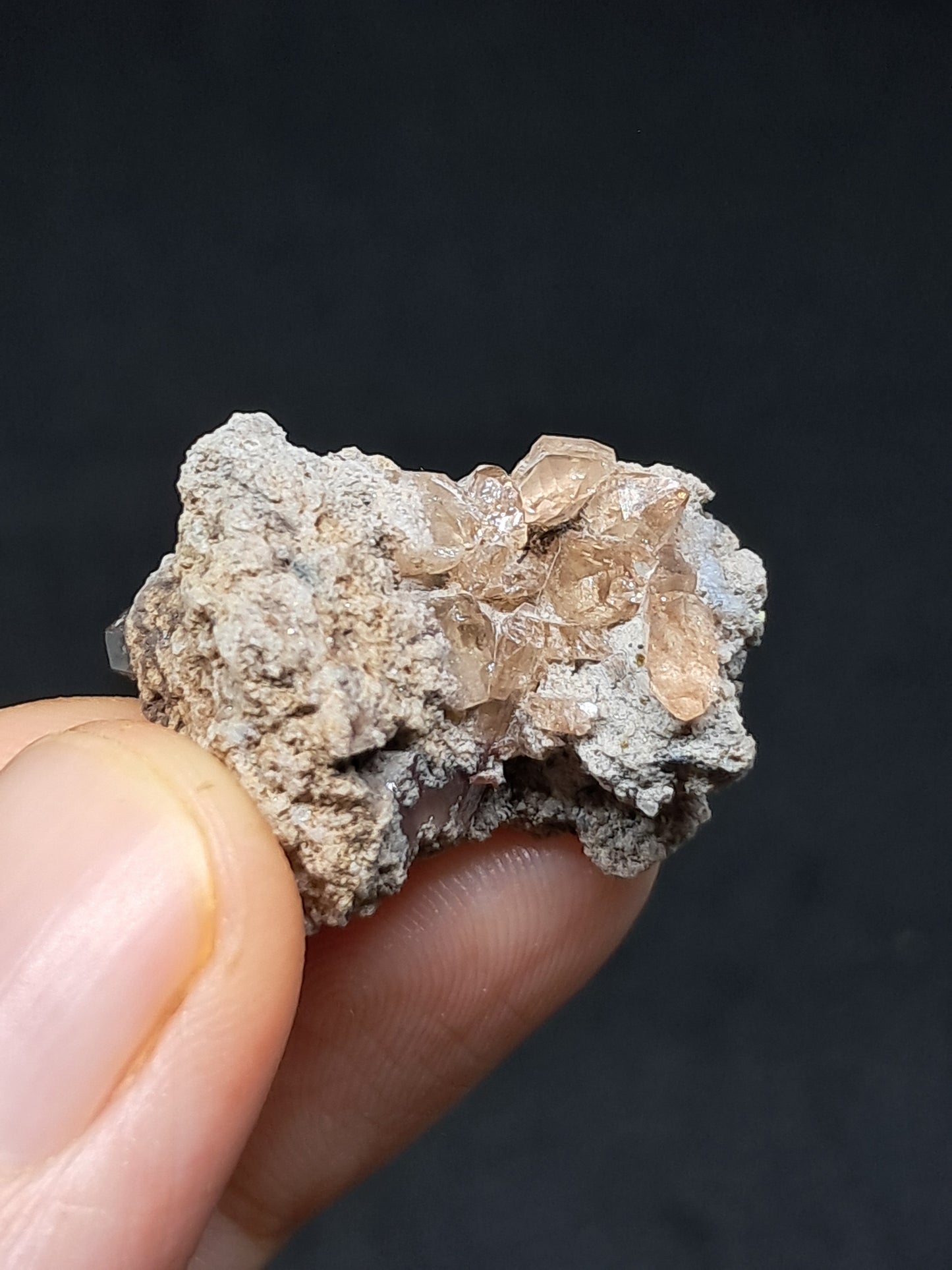 Cristales de topacio natural en matriz (México), piedra preciosa rara | Ejemplar mineral n.° TPZ8