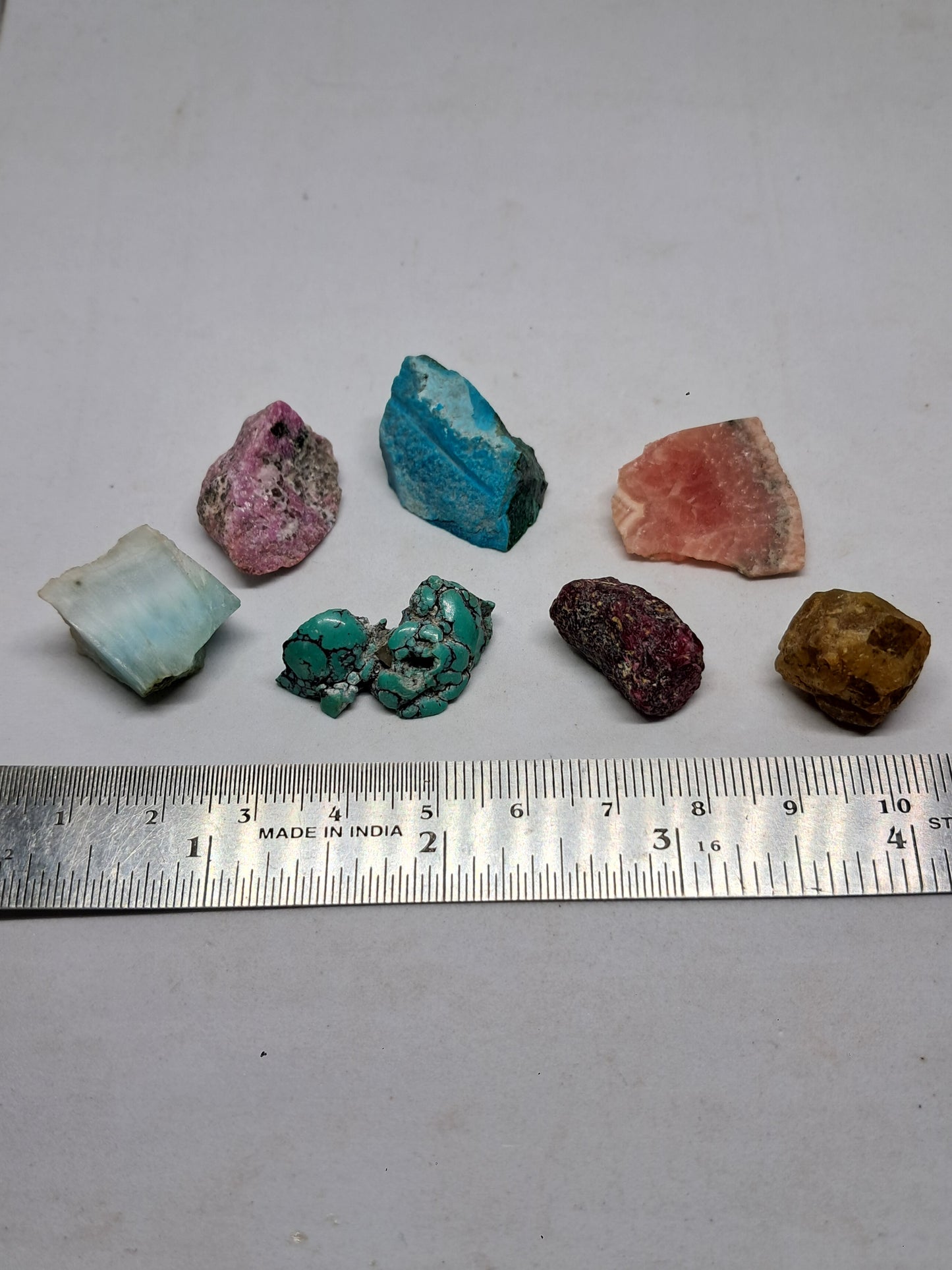Set de 7 pequeños cristales crudos (piedra natural no preciosa) #RCS12