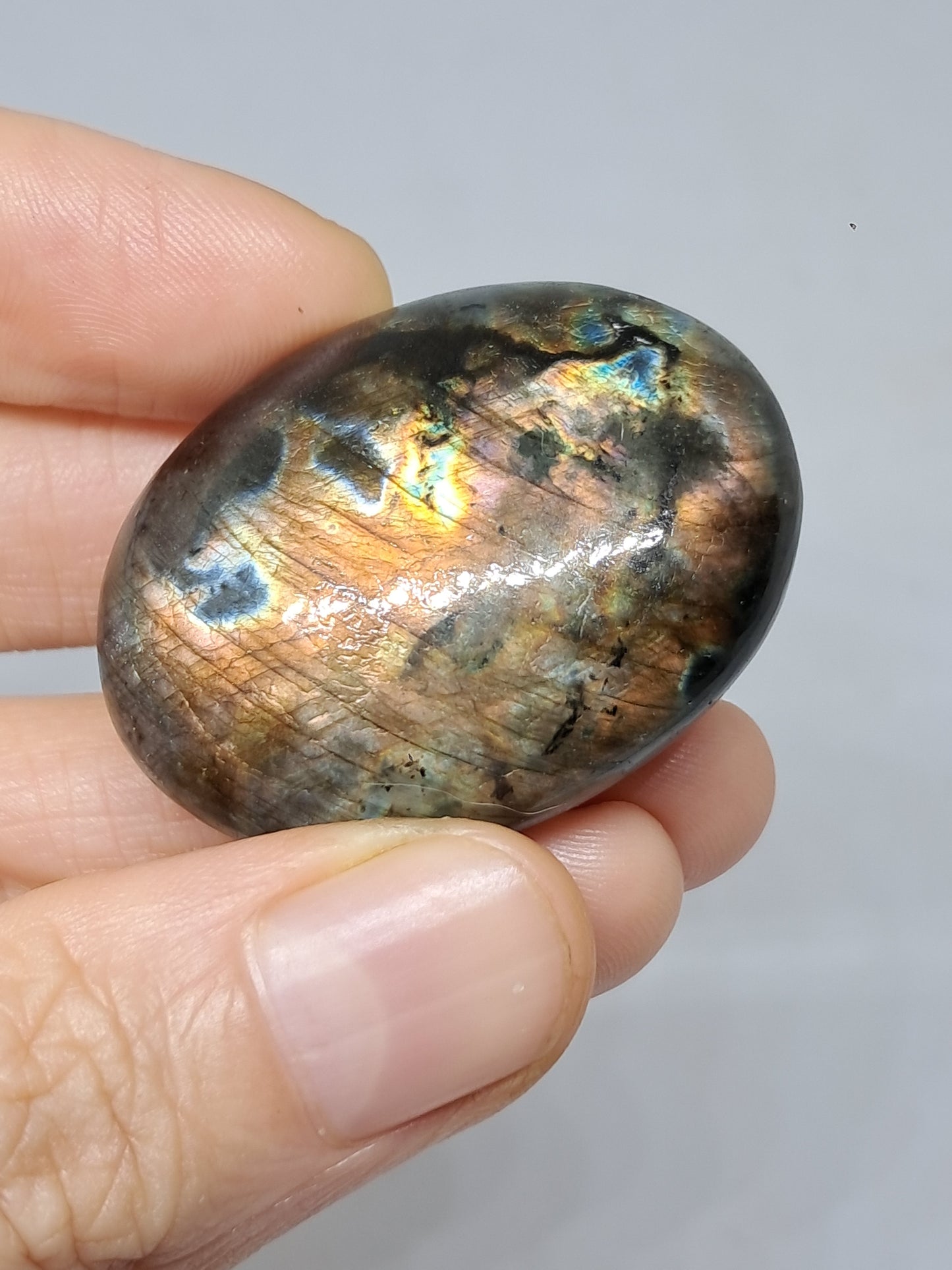 Labradorite Palmstone | Natural Polished Crystal Stone | Silver, Red, Orange Flash | Good Iridiscence #LB3
