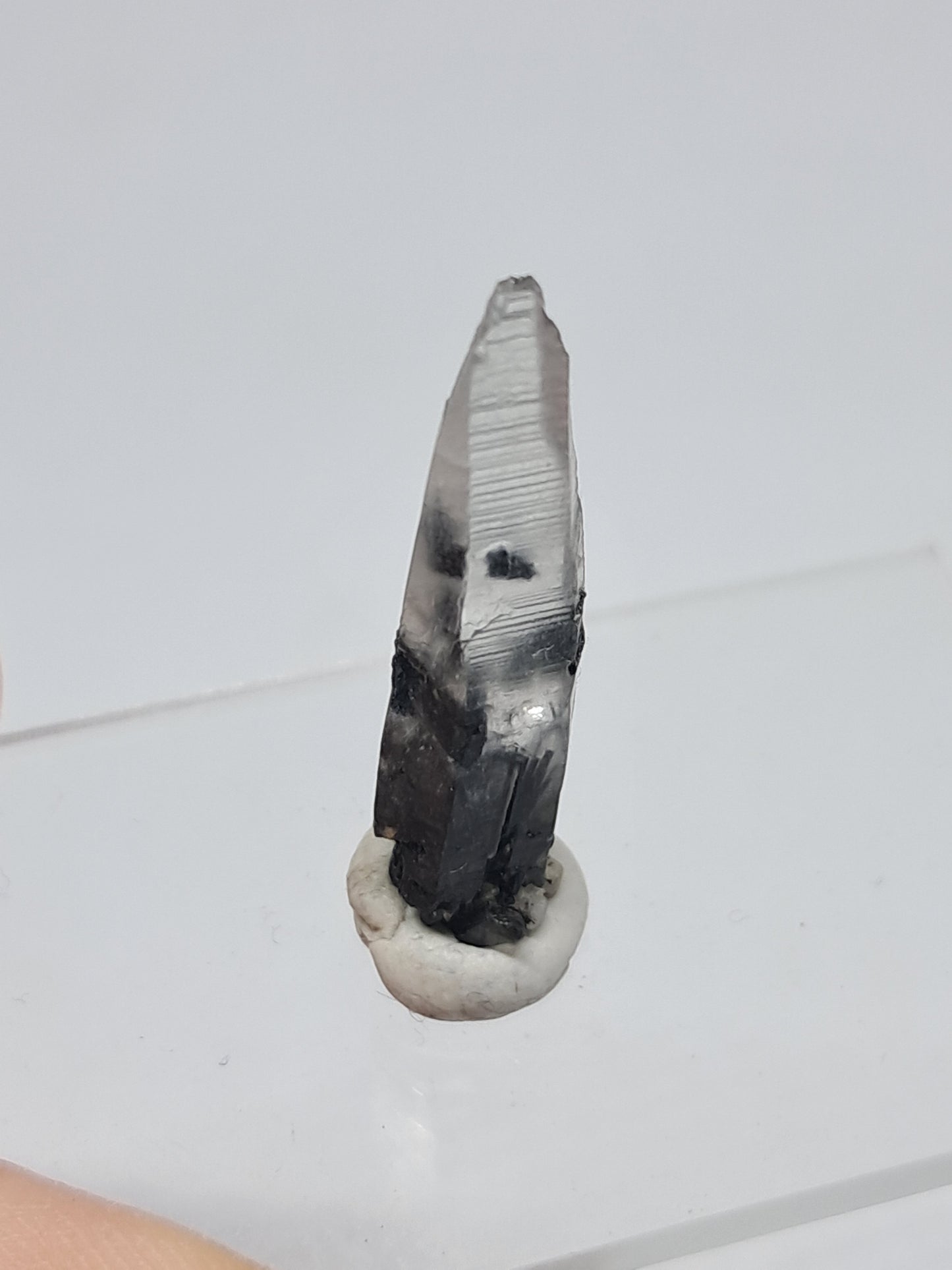 Tourmalinated Quartz natural crystal point (Non-precious natural stone) #TQ10