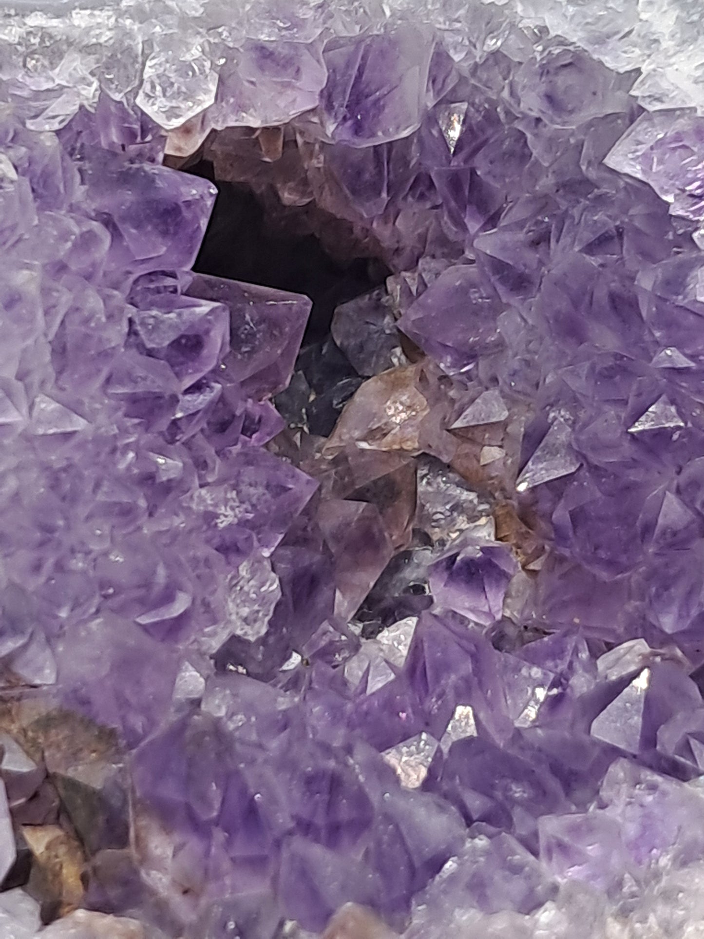 Amethyst Geode (Non-precious natural stone) #AM7