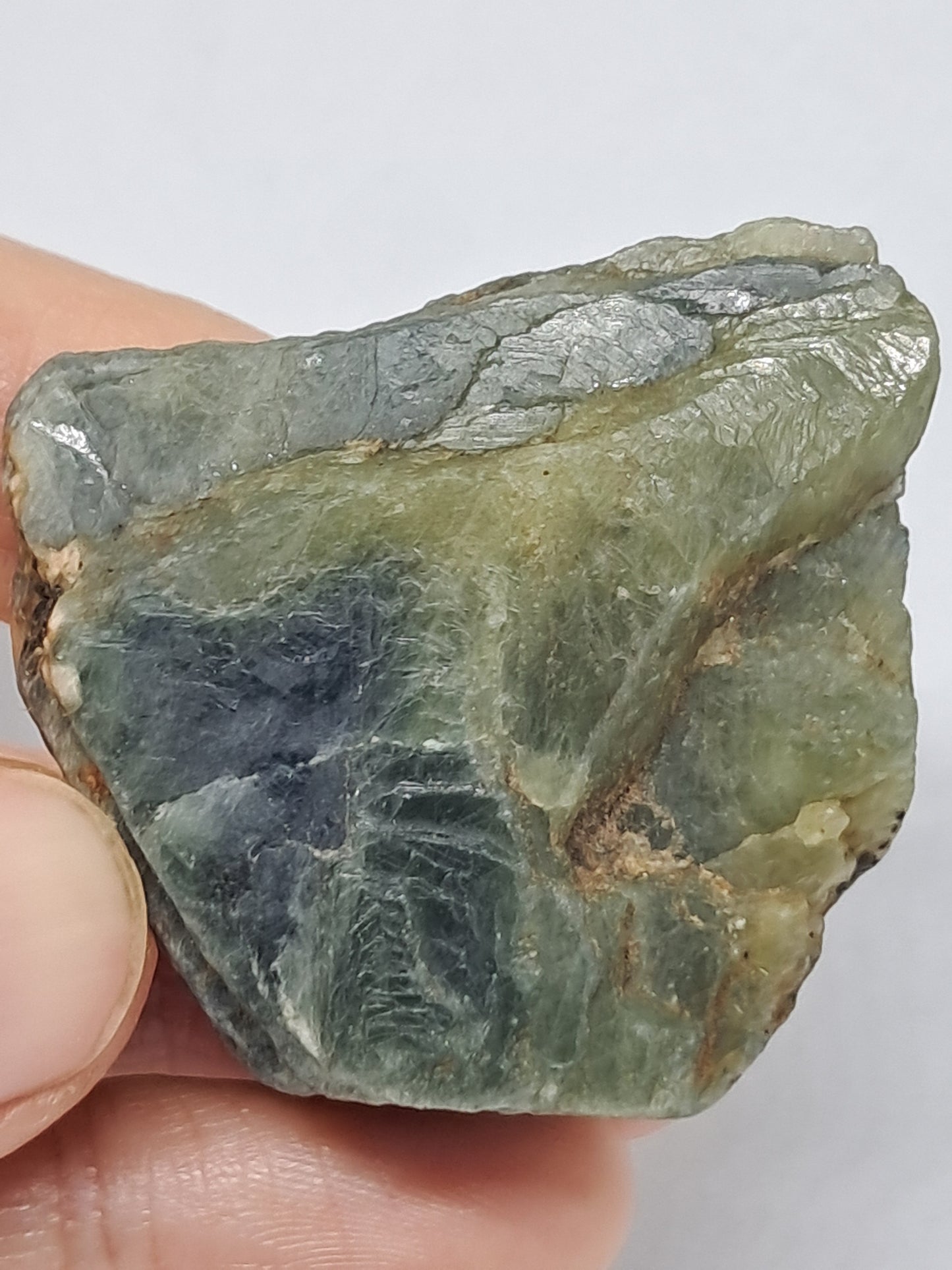 Rough Sapphire (Non-precious natural stone) #SP10
