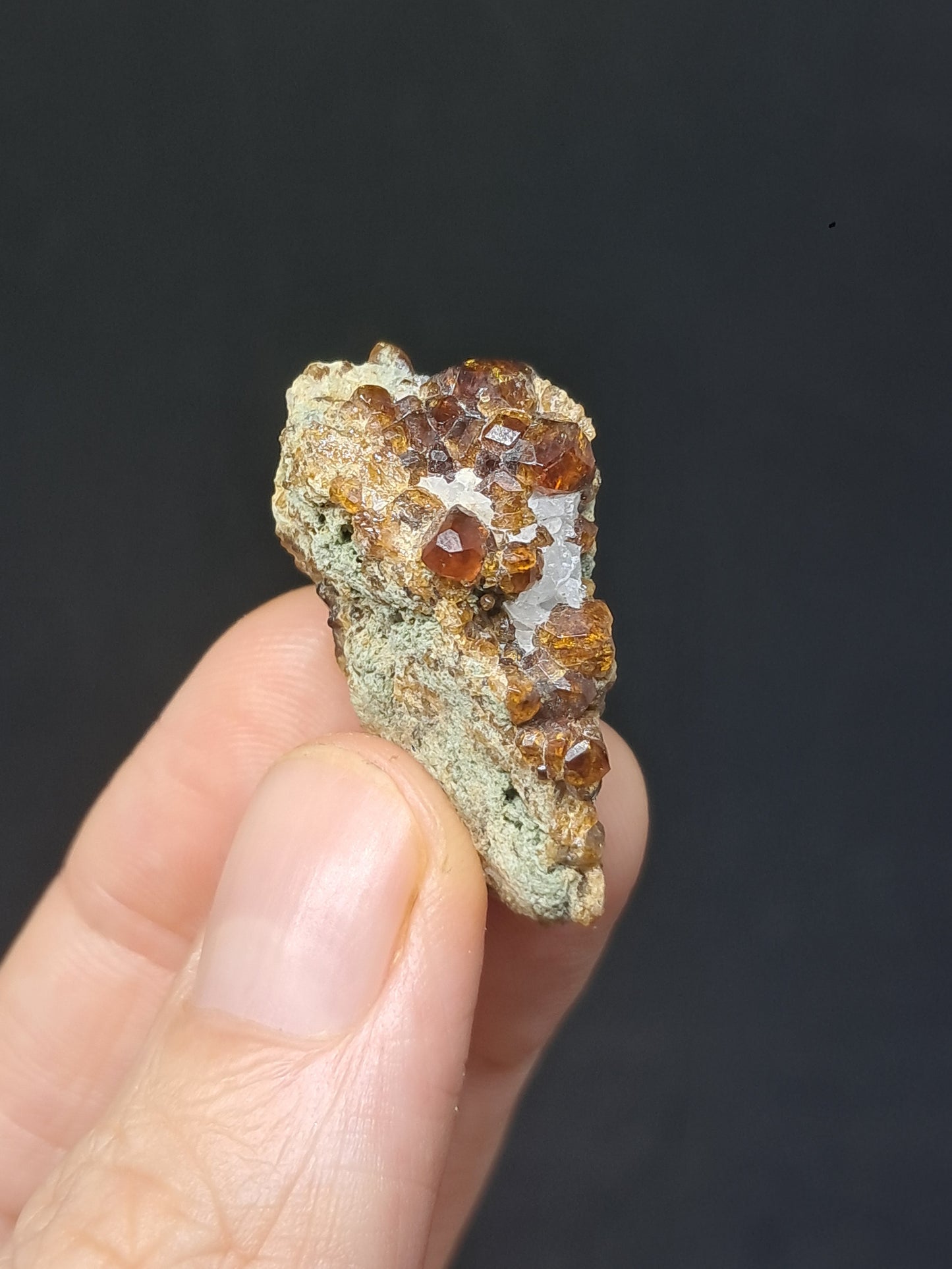 Cúmulo de granate marrón (México) | Cristal en bruto | Ejemplar mineral n.° GR7