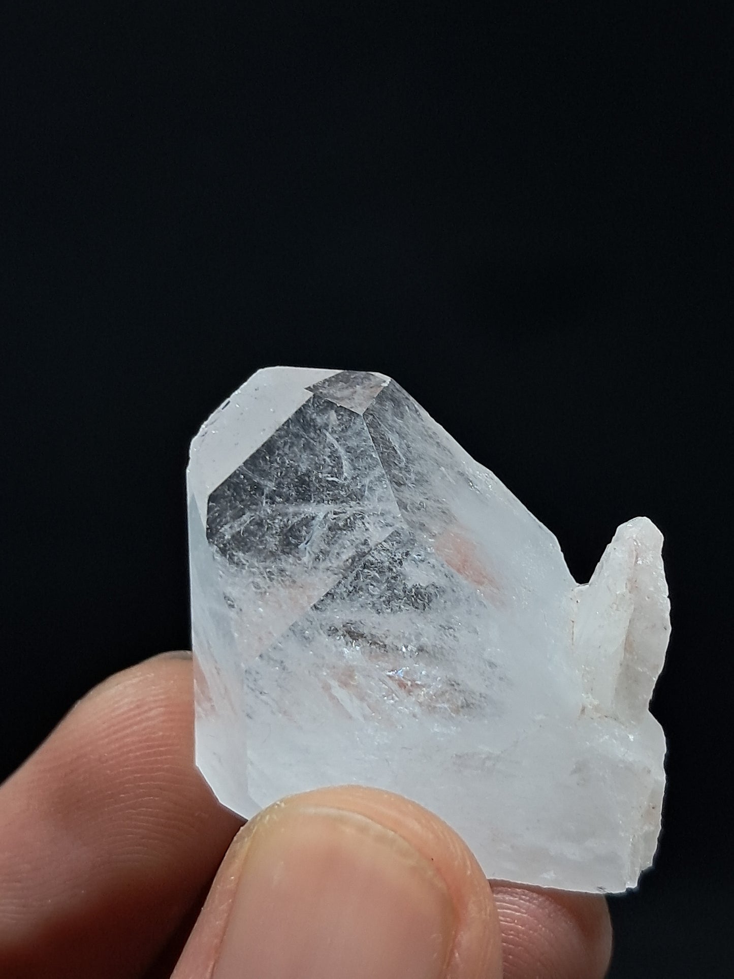 Cristal de cuarzo tabular transparente (Santander, Colombia) Punta natural | Ejemplar mineral n.° COQ29