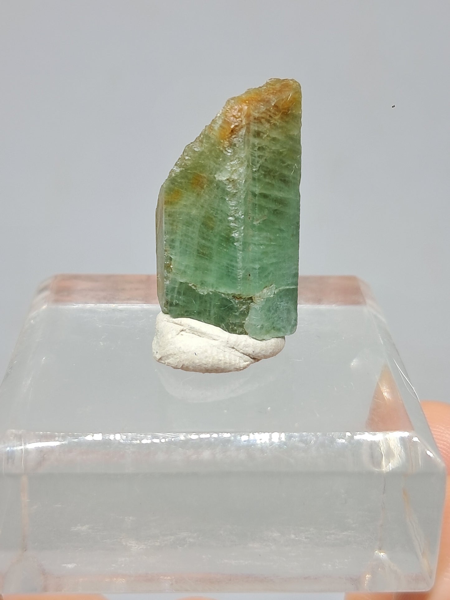 Aguamarina (Karur) Cristal hexagonal en bruto | Ejemplar mineral n.° AQM22