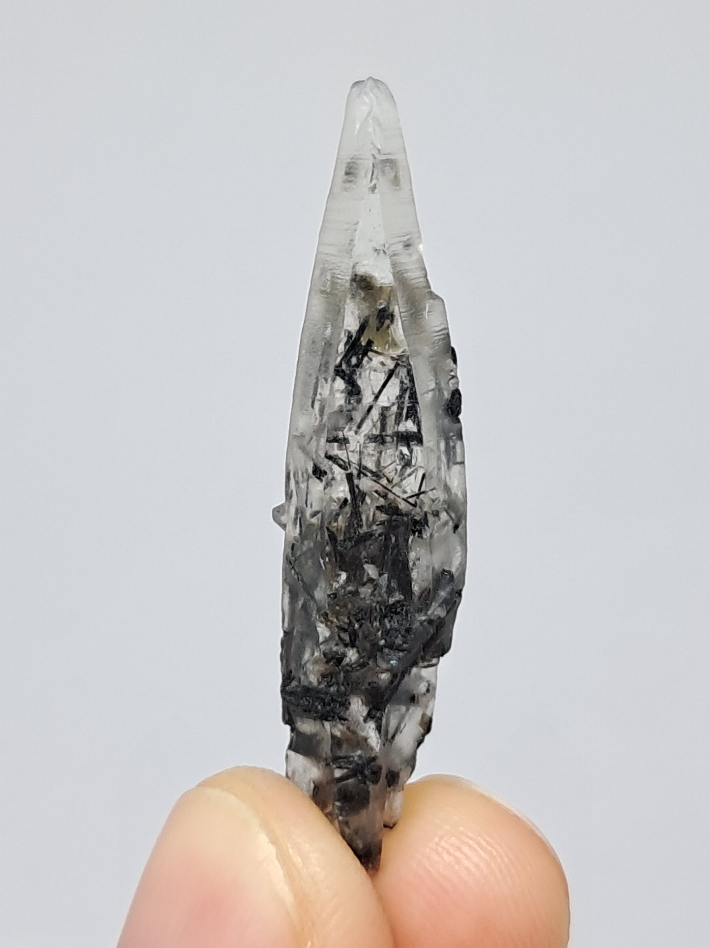 Tourmalinated Quartz natural crystal point (Non-precious natural stone) #TQ8
