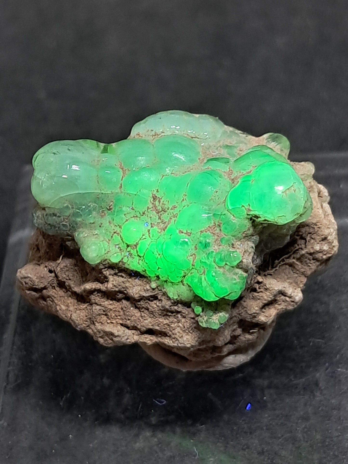 Ópalo hialita en matriz (México), piedra cristalina en bruto | Ejemplar mineral n.° OH7