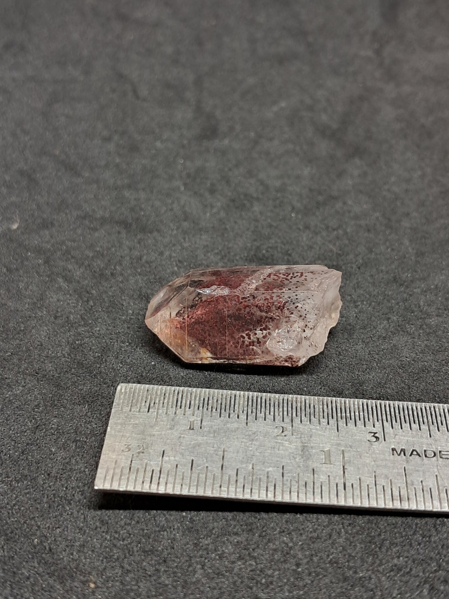Cuarzo fantasma hematita (Telangana) | Cristal natural | Ejemplar mineral n.° HPQ44