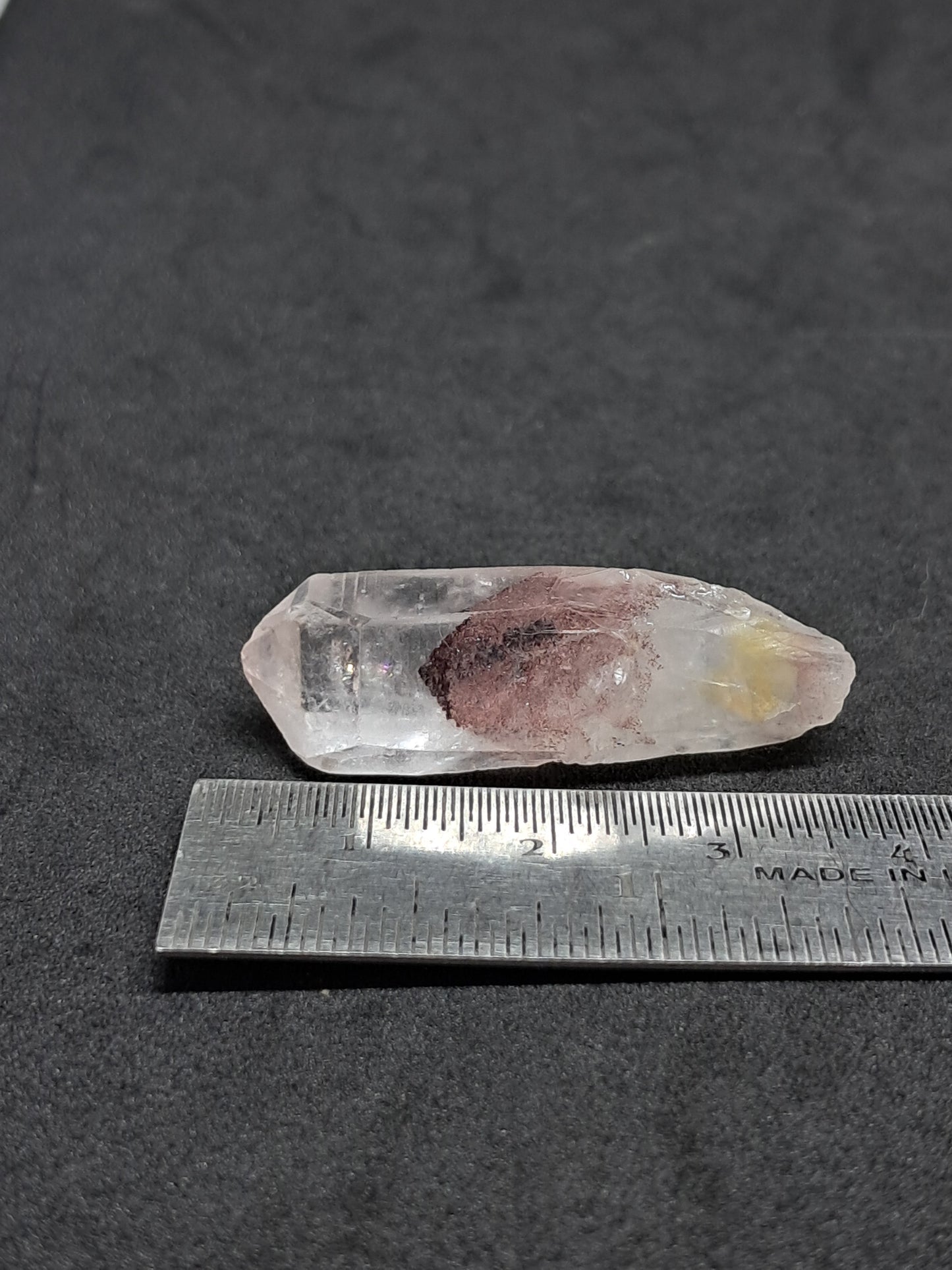 Punta de cristal natural de cuarzo fantasma hematita (Telangana) | Ejemplar mineral n.° HPQ28