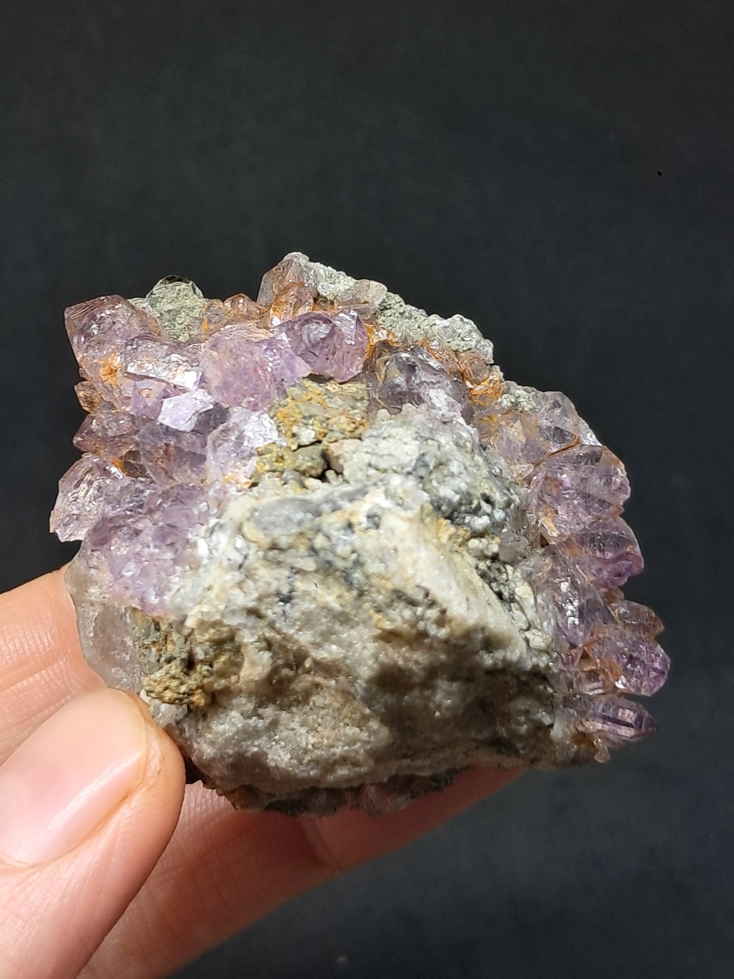 Amatista en matriz (Karur) | Cristal en bruto | Piedra natural | Ejemplar mineral n.° KA142