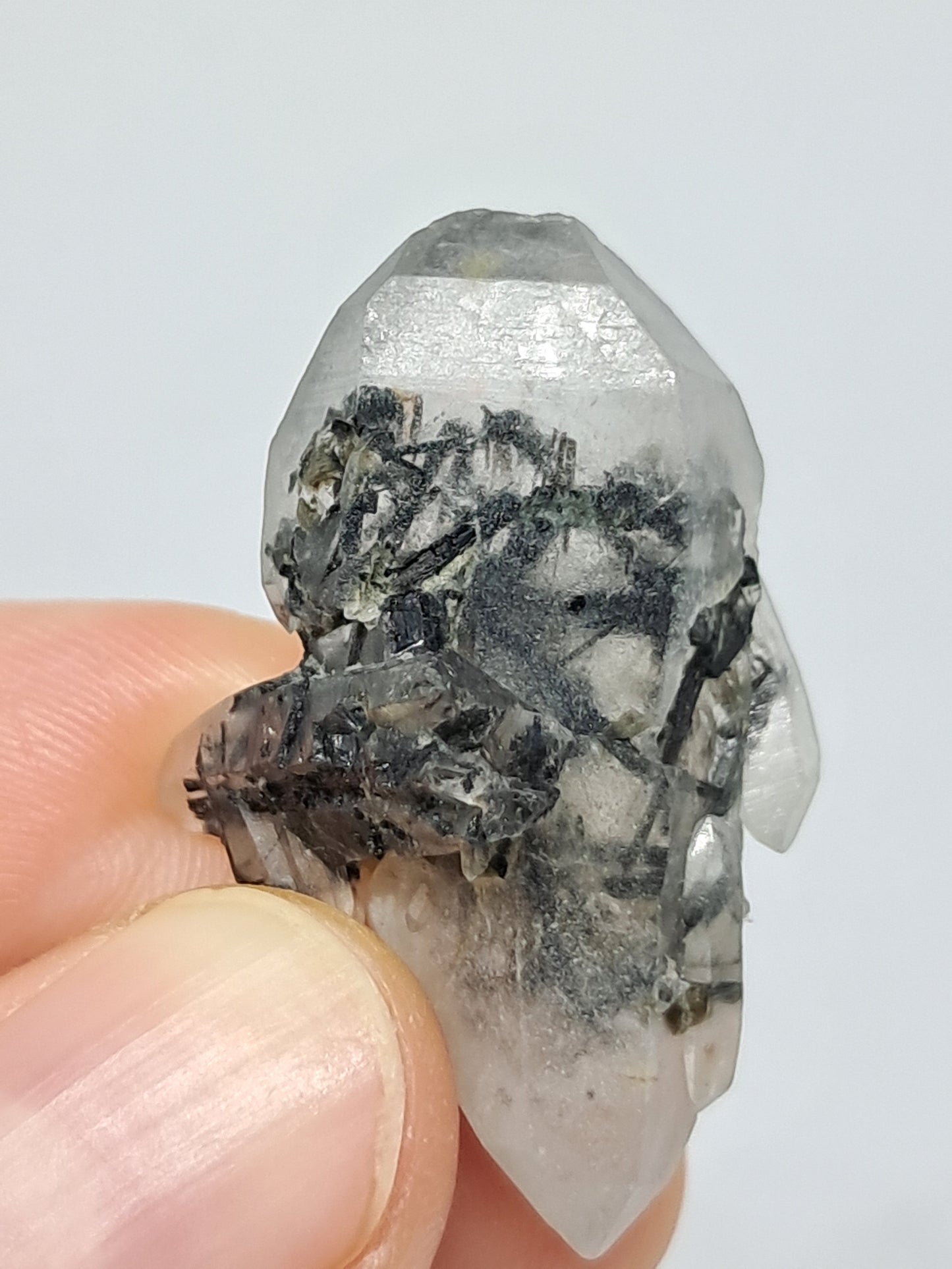 Tourmalinated Quartz natural crystal point (Non-precious natural stone) #TQ6