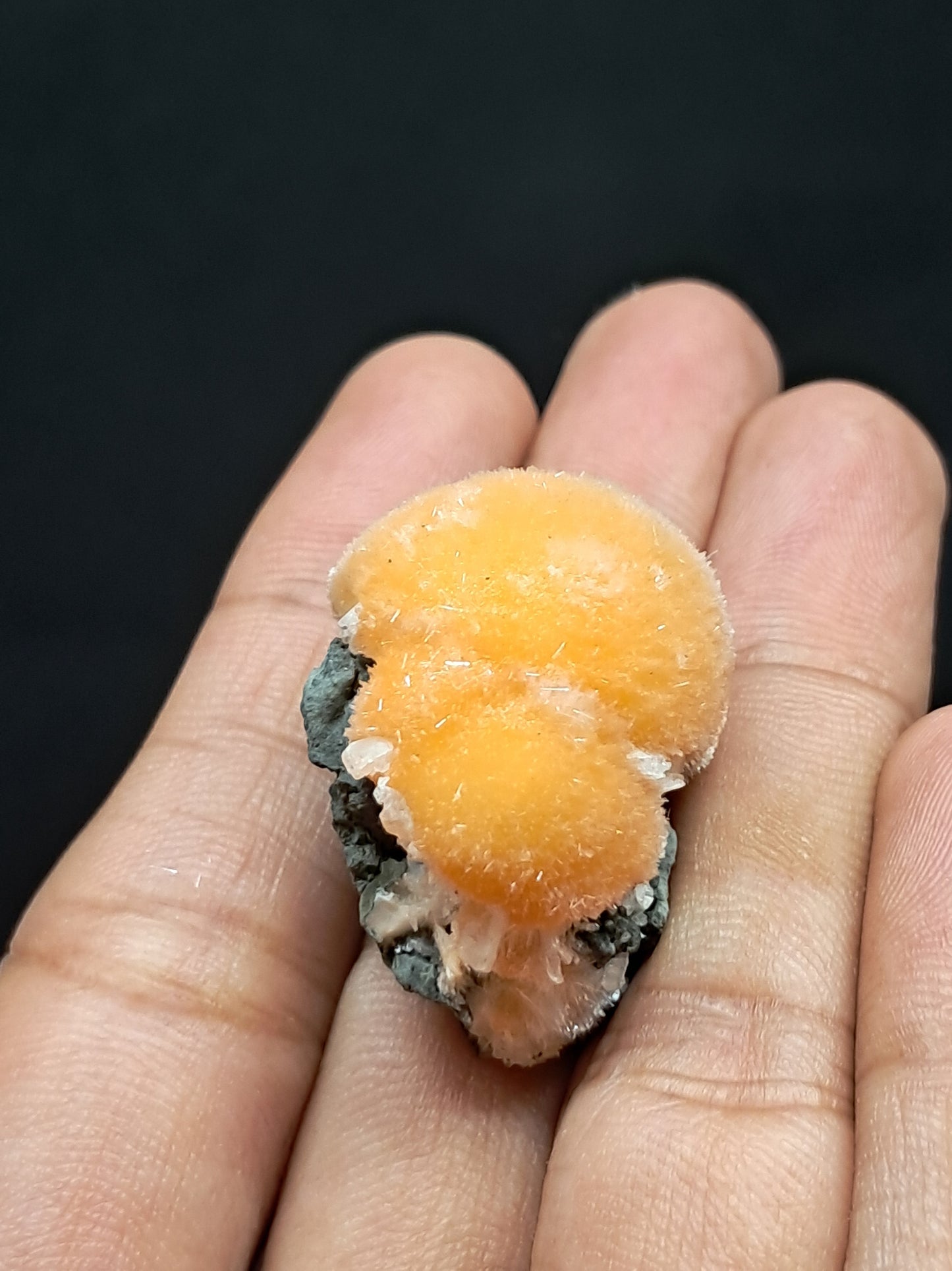 Muestra de mineral de Thomsonita con mesolita (Madhya Pradesh) | Zeolita n.° THM5