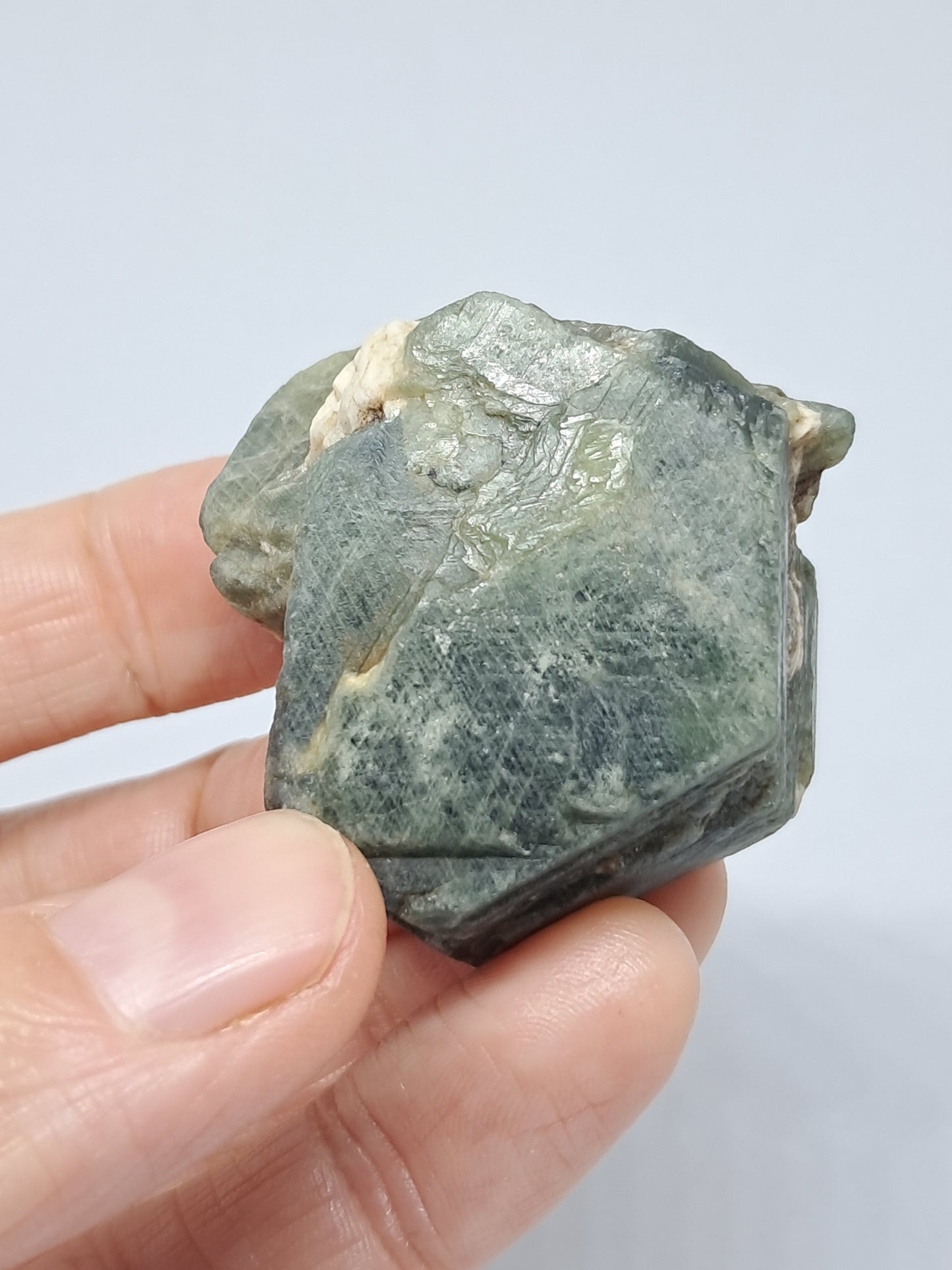 Rough Sapphire (Non-precious natural stone) #SP9