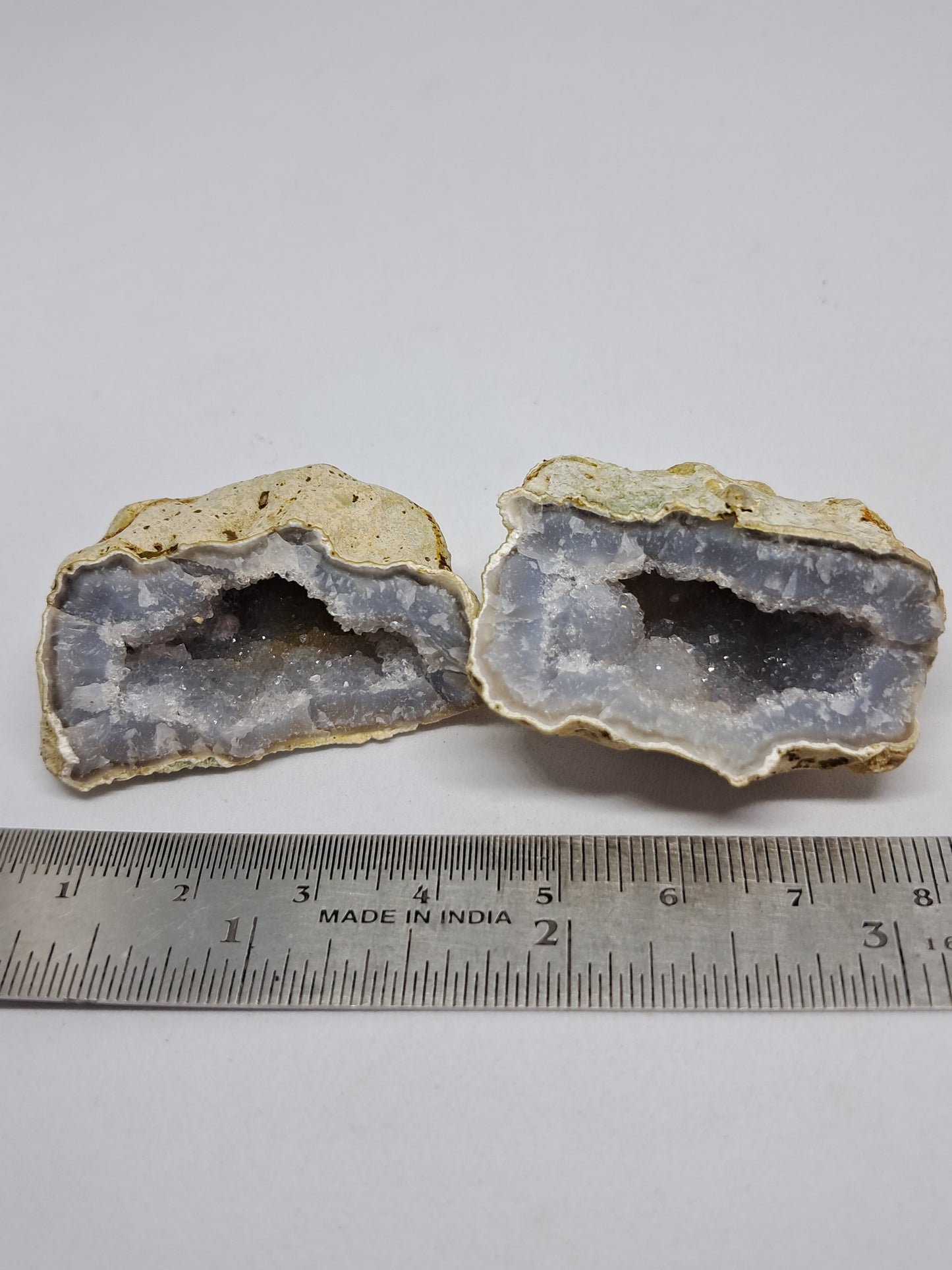 Quartz Geode #GD11 (Non-precious stone)