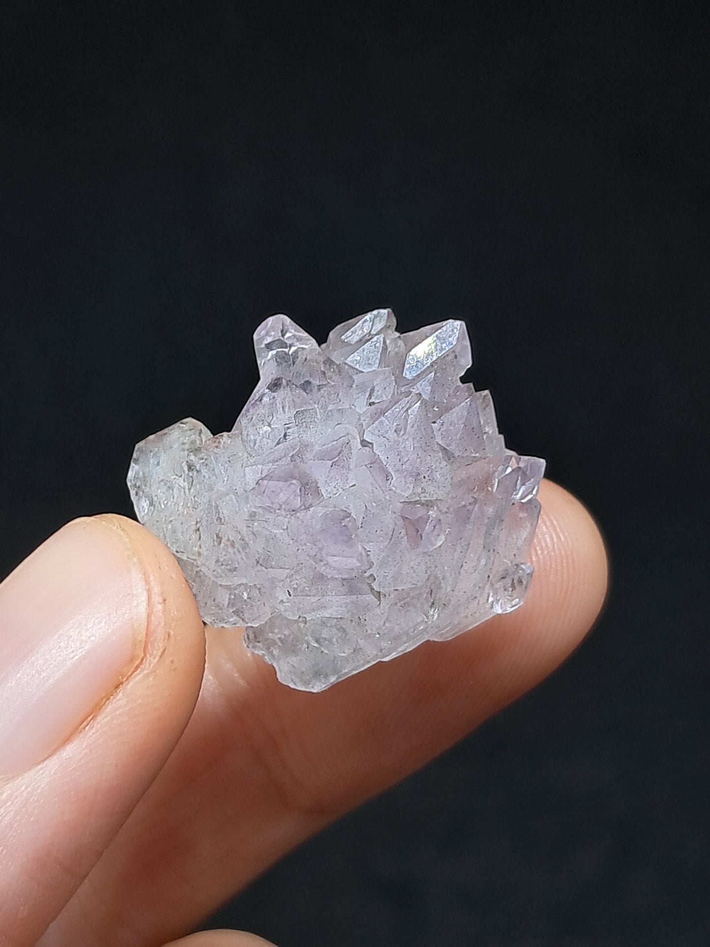 Amatista Elestial (Karur) | Cúmulo de cristales en bruto | Piedra natural | Ejemplar mineral n.° KA136
