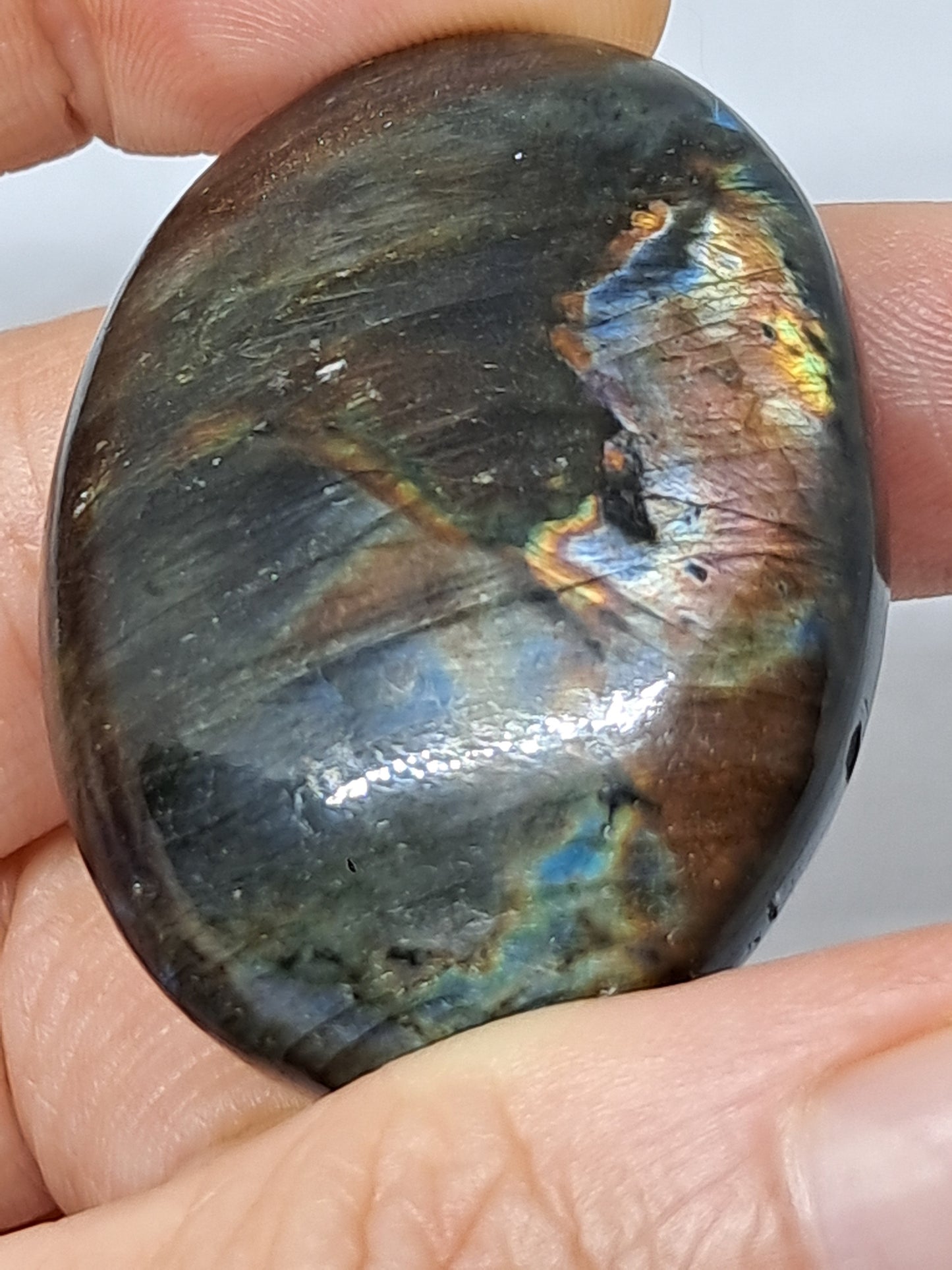 Labradorite Palmstone | Natural Polished Crystal Stone | Blue, Yellow, Pink Flash | Good Iridiscence #LB1