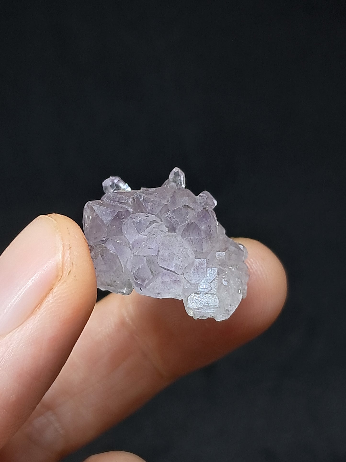 Amatista Elestial (Karur) | Cúmulo de cristales en bruto | Piedra natural | Ejemplar mineral n.° KA136