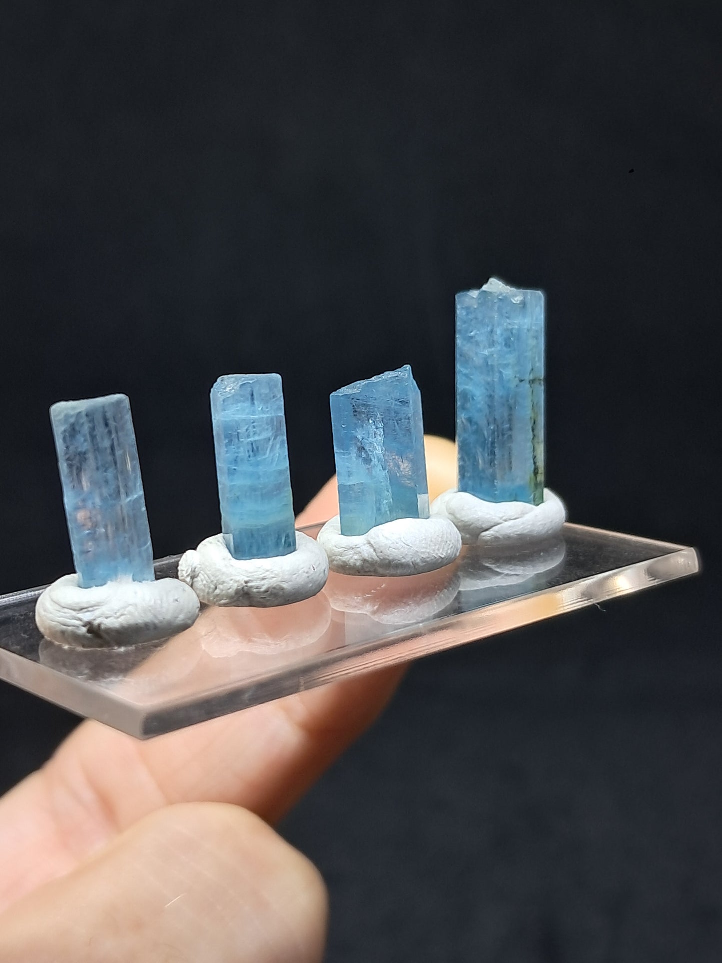 Juego de 4 Aguamarinas (Karur) en Bruto, Cristales Hexagonales de *Calidad Gema* | Ejemplar Mineral #AQM39