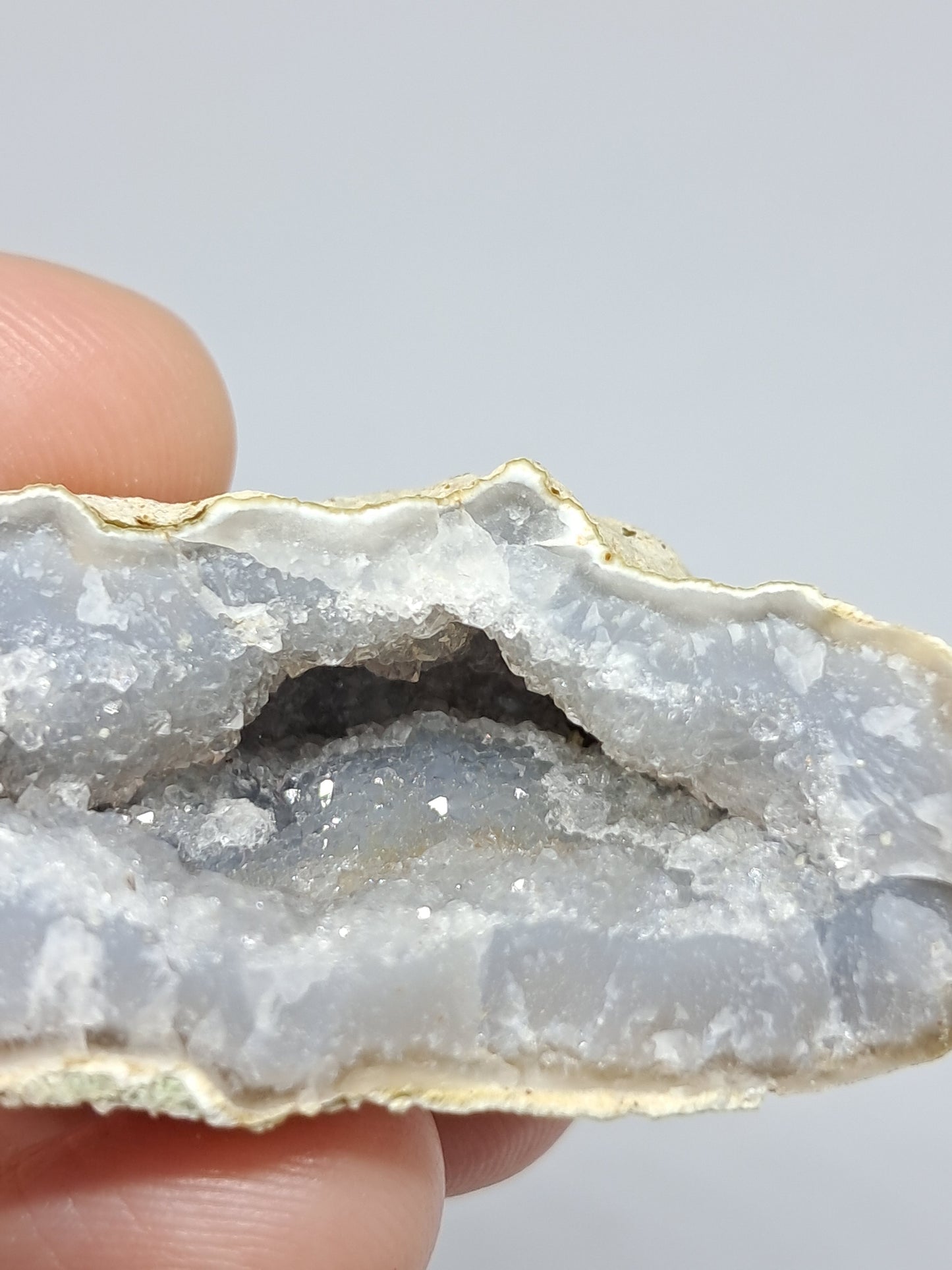 Quartz Geode #GD11 (Non-precious stone)