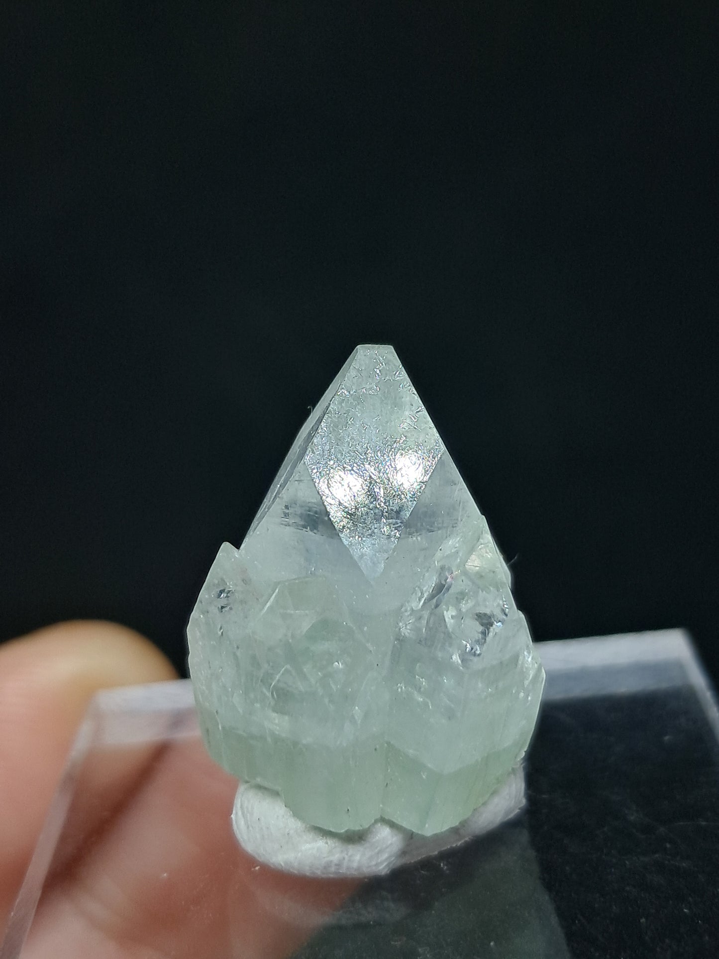 Green Apophyllite Multiple Points (18-23 mm) (Non-precious natural stone) #AP2