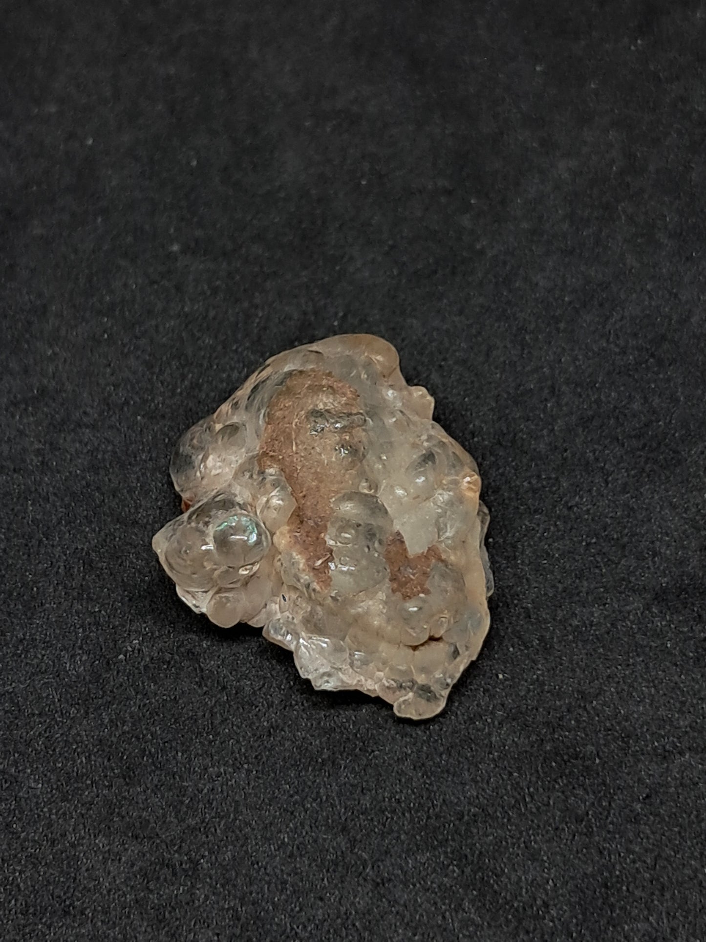 Ópalo hialita (México), piedra cristalina en bruto reactiva a los rayos UV | Ejemplar mineral n.° OH6