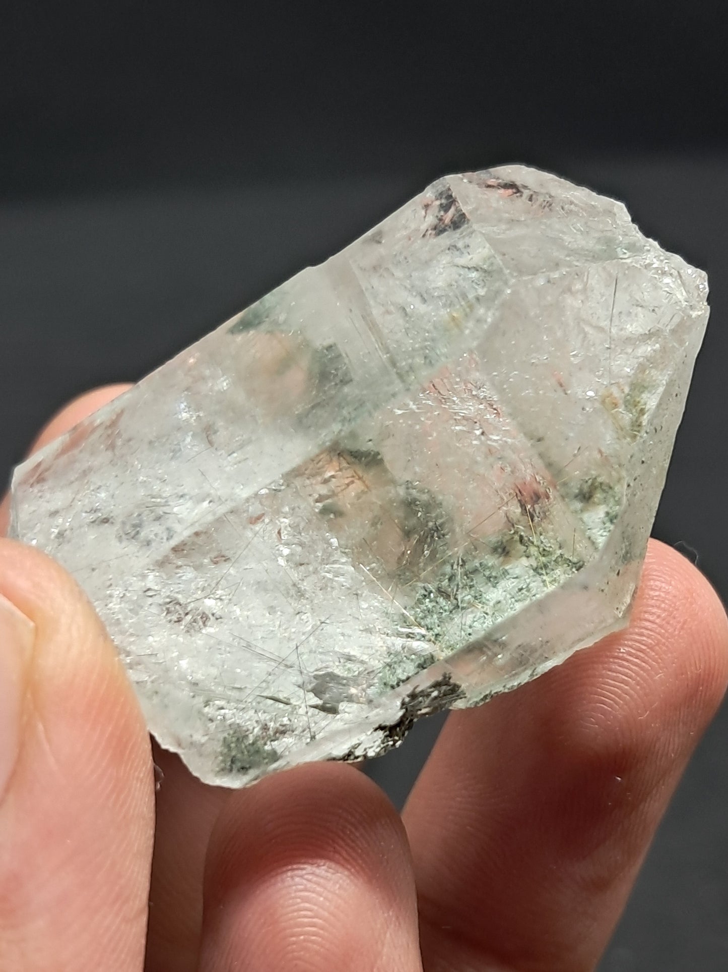 Quartz with Chlorite and Rutile inclusion (Non-precious Natural Stone) #CH37