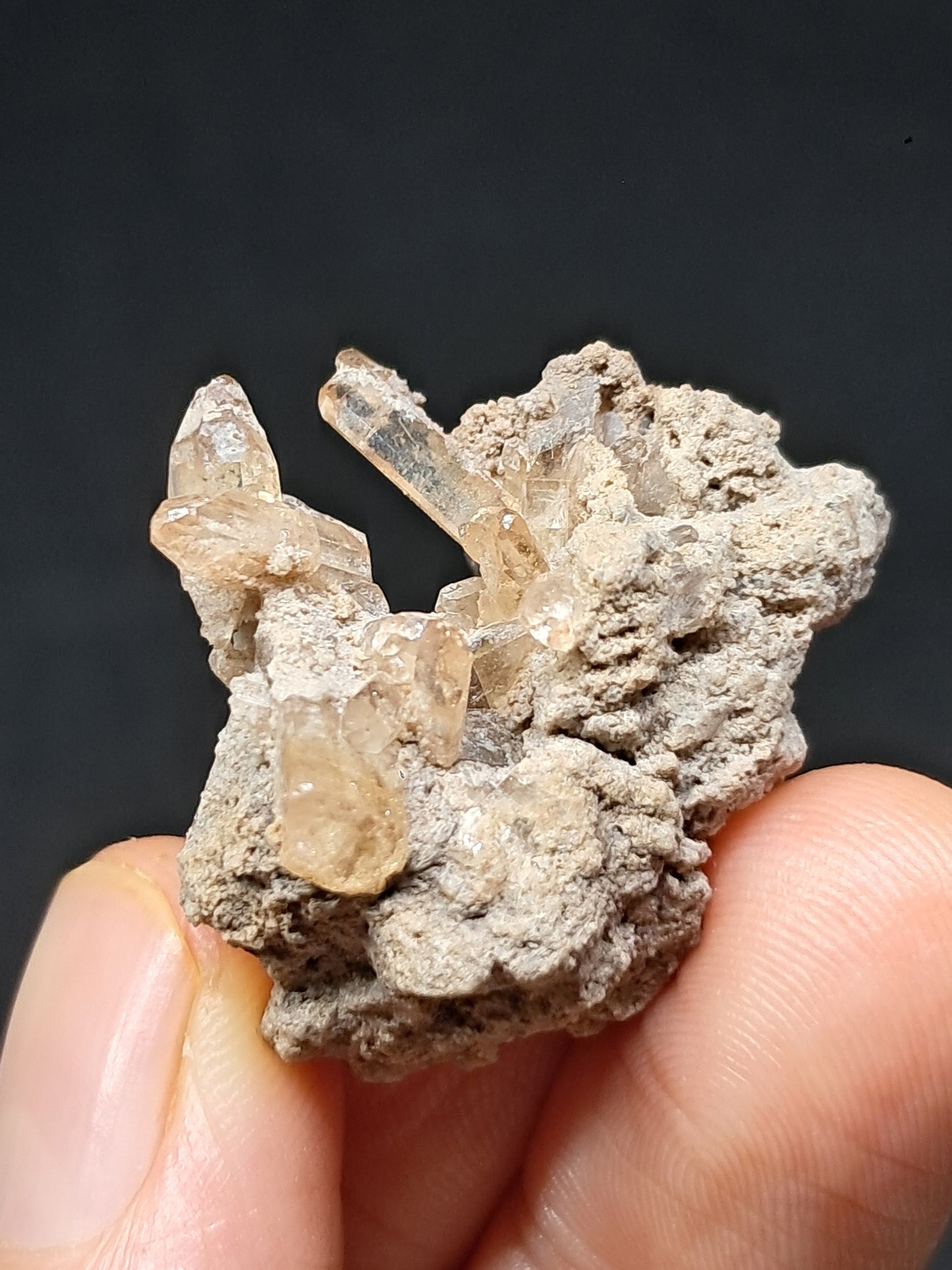 Cristales de topacio natural en matriz (México), piedra preciosa rara | Ejemplar mineral n.° TPZ6