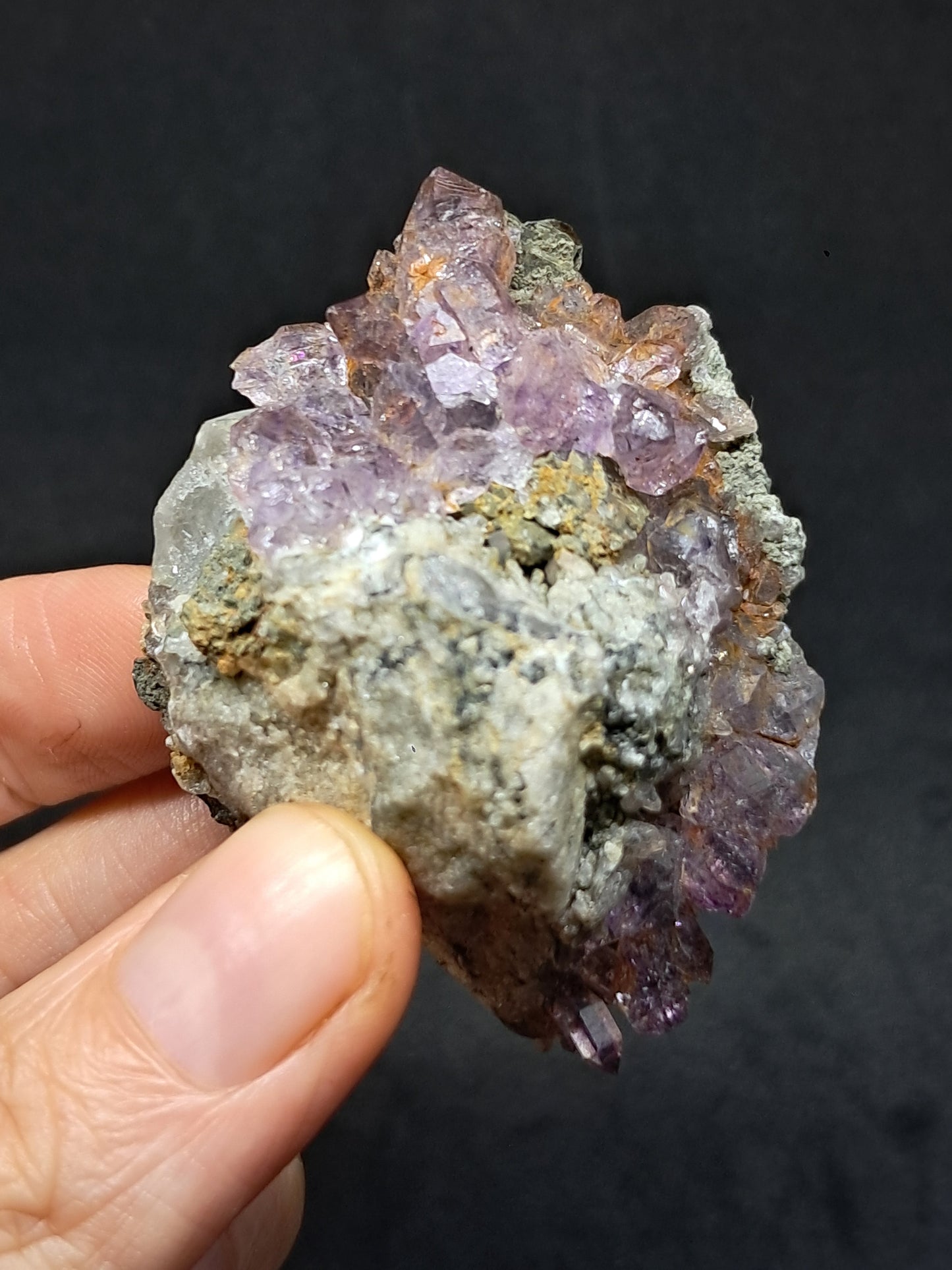 Amatista en matriz (Karur) | Cristal en bruto | Piedra natural | Ejemplar mineral n.° KA142