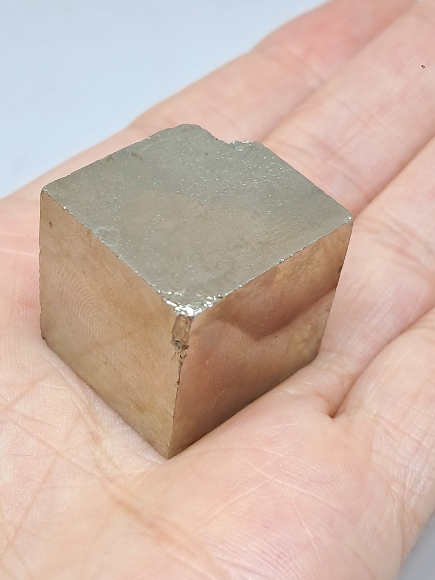 Pirita en bruto (España), cristal natural | Calidad de coleccionista n.° PR18