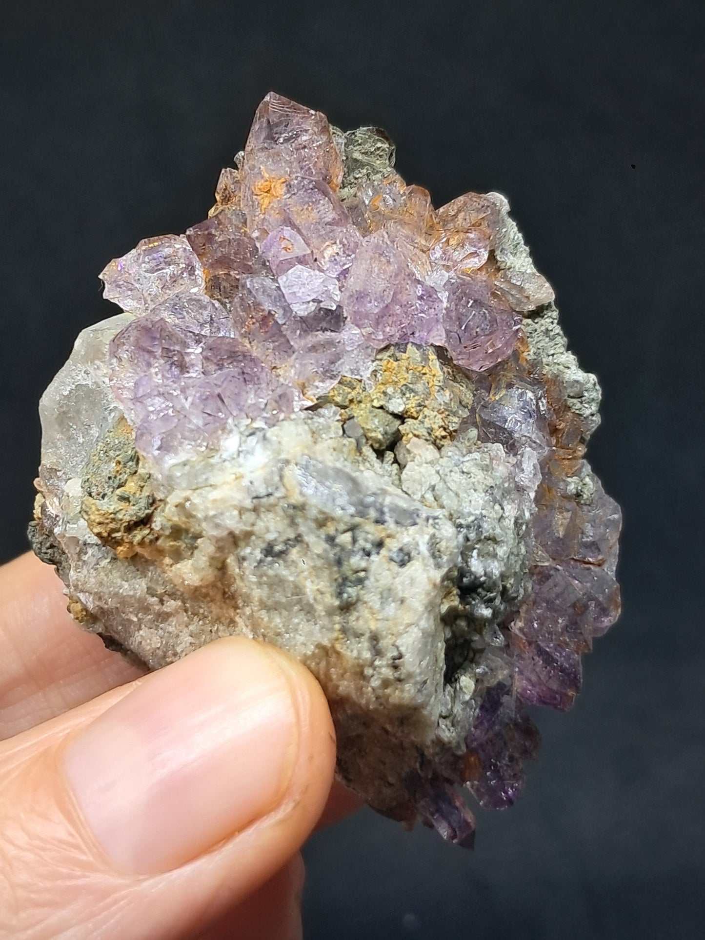 Amatista en matriz (Karur) | Cristal en bruto | Piedra natural | Ejemplar mineral n.° KA142